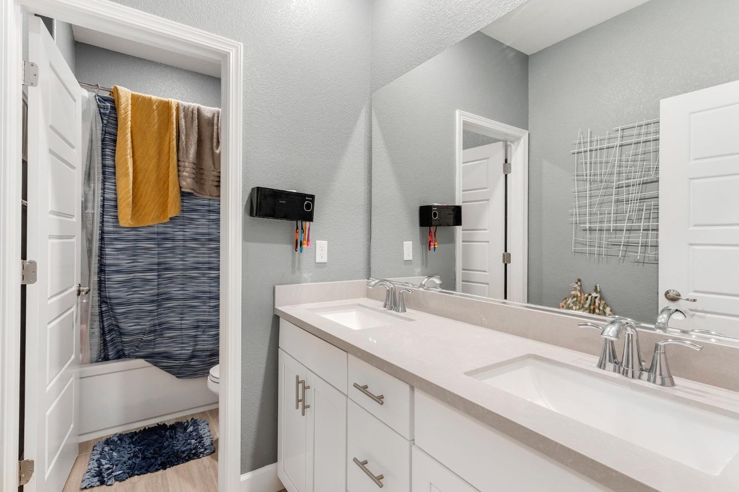 Detail Gallery Image 27 of 60 For 3701 Imogine Ave, Sacramento,  CA 95835 - 5 Beds | 4/1 Baths