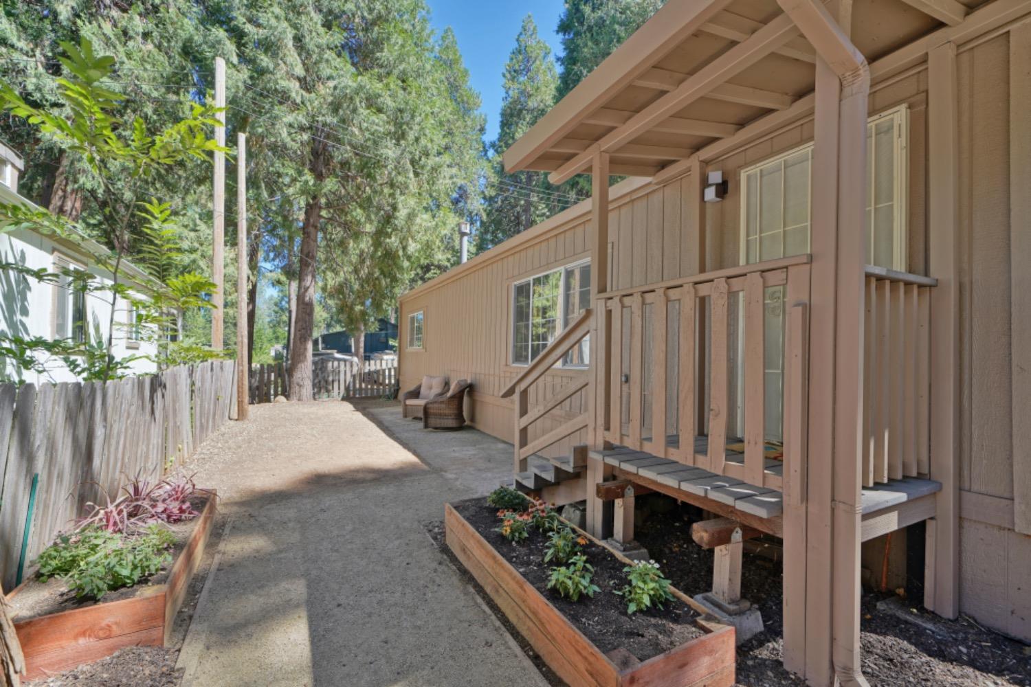 Detail Gallery Image 23 of 33 For 4 Axle, Pollock Pines,  CA 95726 - 2 Beds | 2 Baths