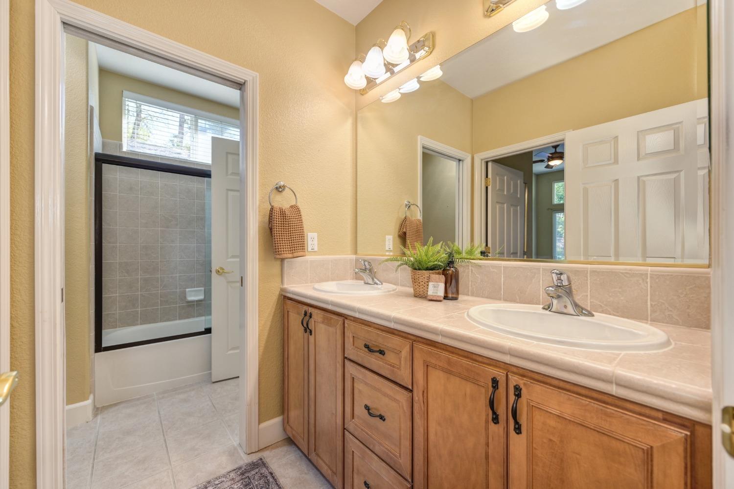 Detail Gallery Image 25 of 47 For 3460 Brittany Way, El Dorado Hills,  CA 95762 - 4 Beds | 2/1 Baths