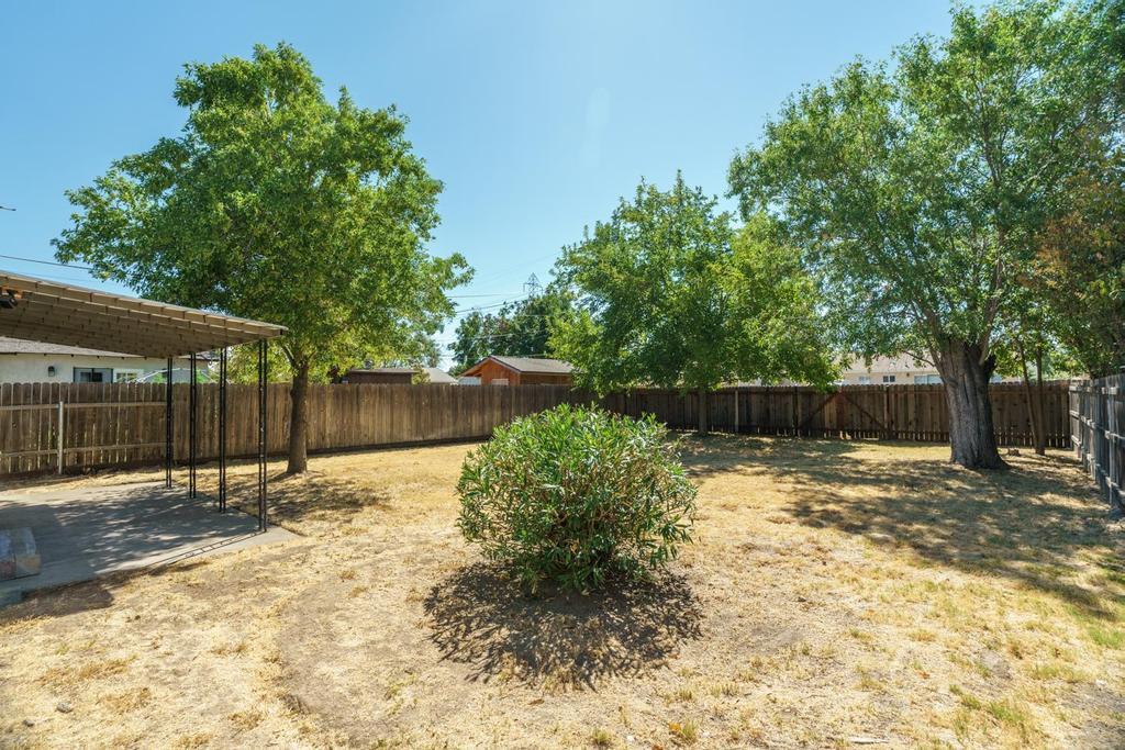 Detail Gallery Image 6 of 23 For 3913 Presidio St, Sacramento,  CA 95838 - 3 Beds | 1 Baths