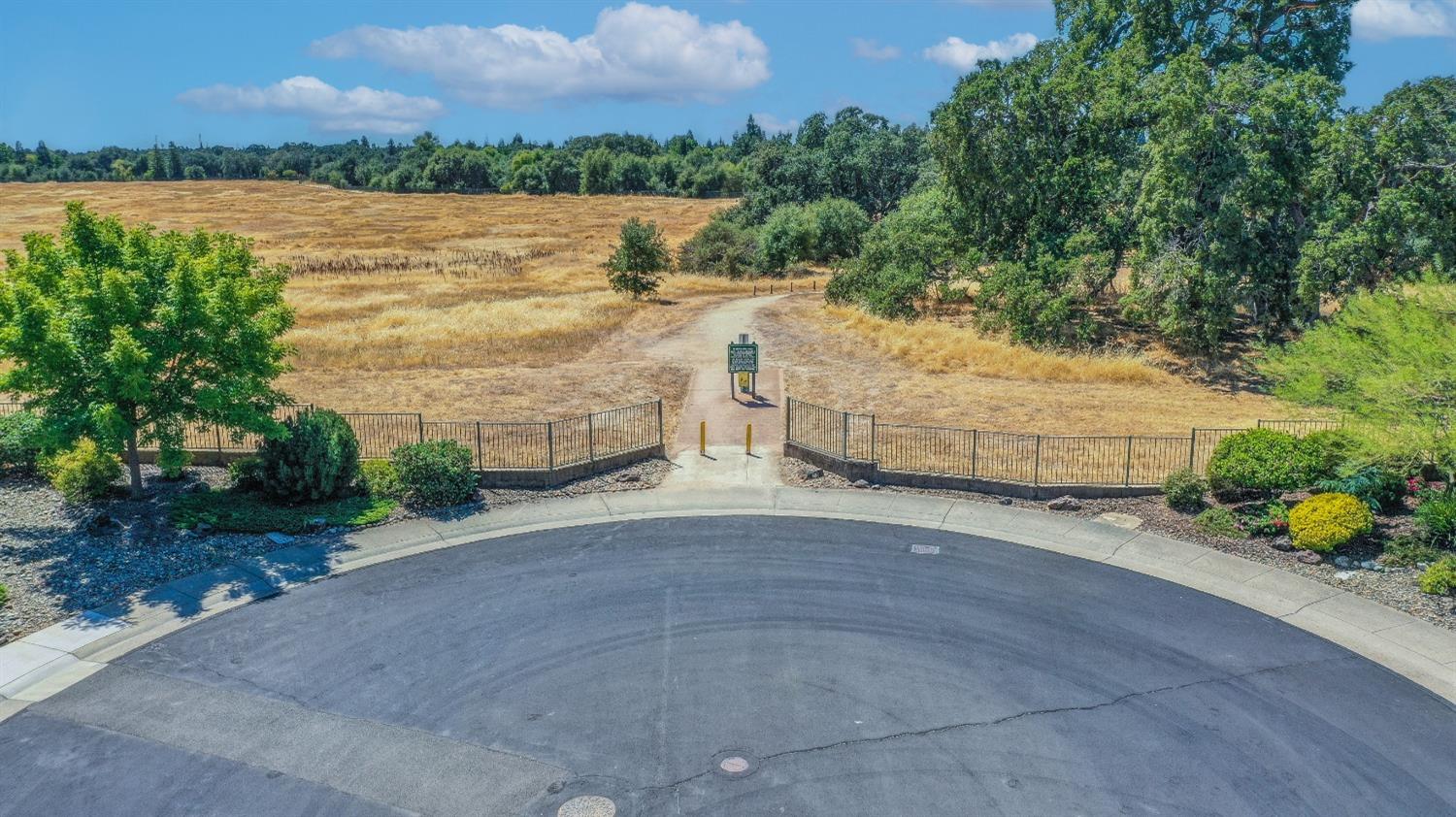 Detail Gallery Image 3 of 27 For 608 Paddlewheel Ct, Roseville,  CA 95747 - 2 Beds | 1/1 Baths