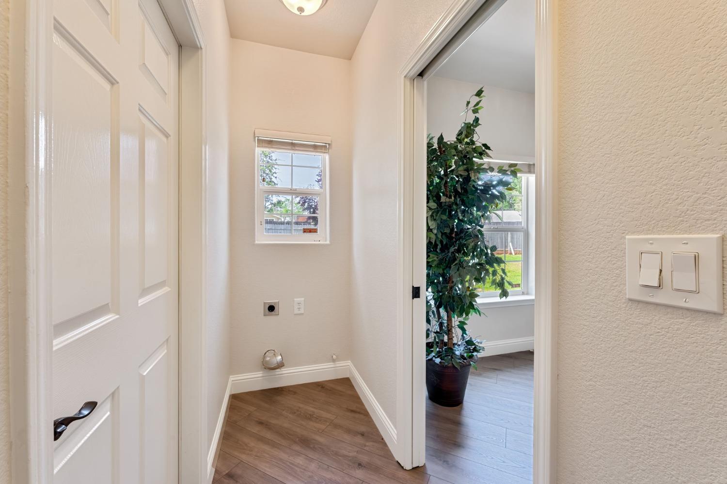 Detail Gallery Image 21 of 55 For 11235 Dry Creek Rd, Auburn,  CA 95602 - 3 Beds | 2 Baths