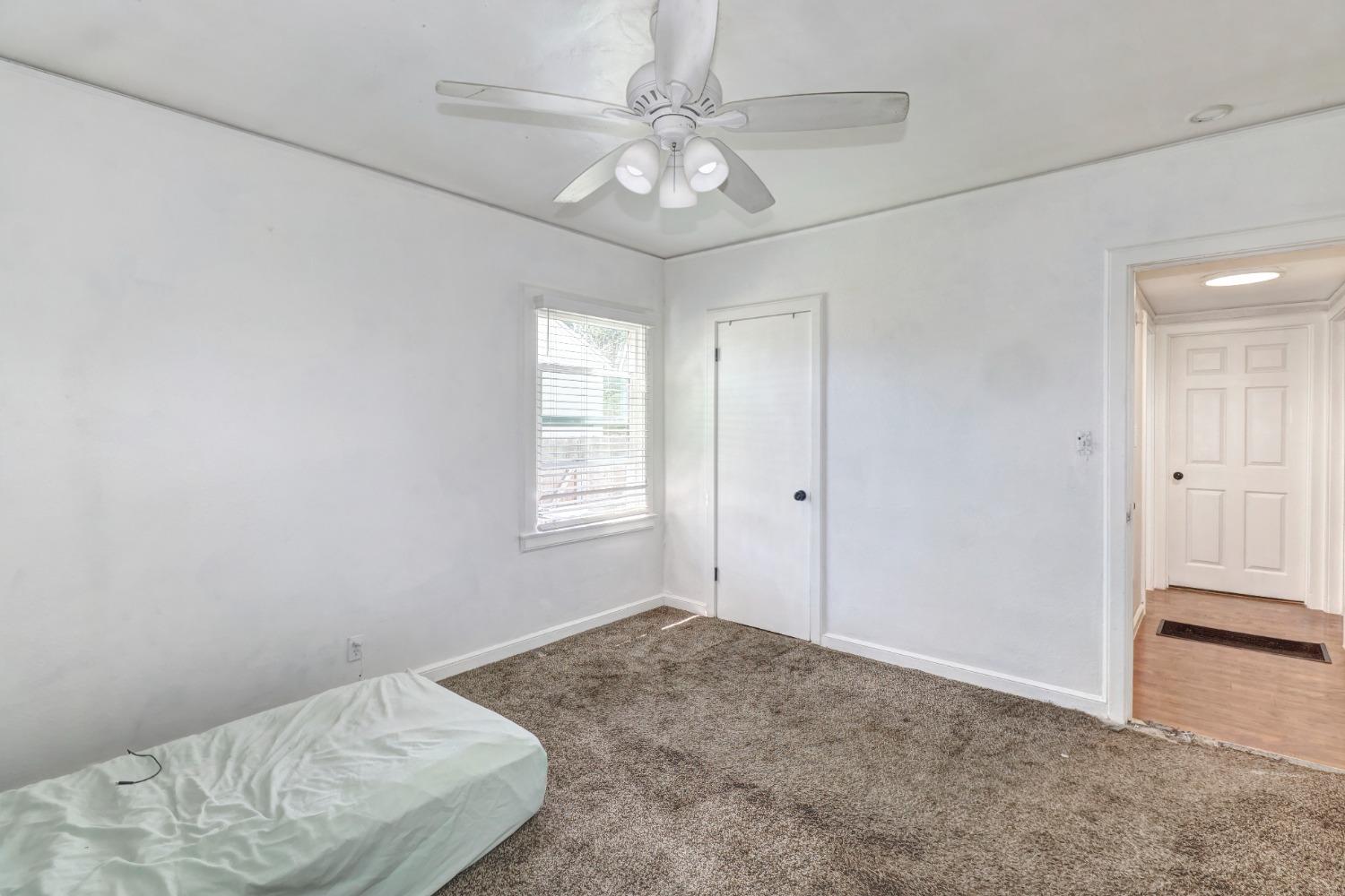 Detail Gallery Image 16 of 35 For 3808 La Solidad, Sacramento,  CA 95820 - 4 Beds | 2 Baths