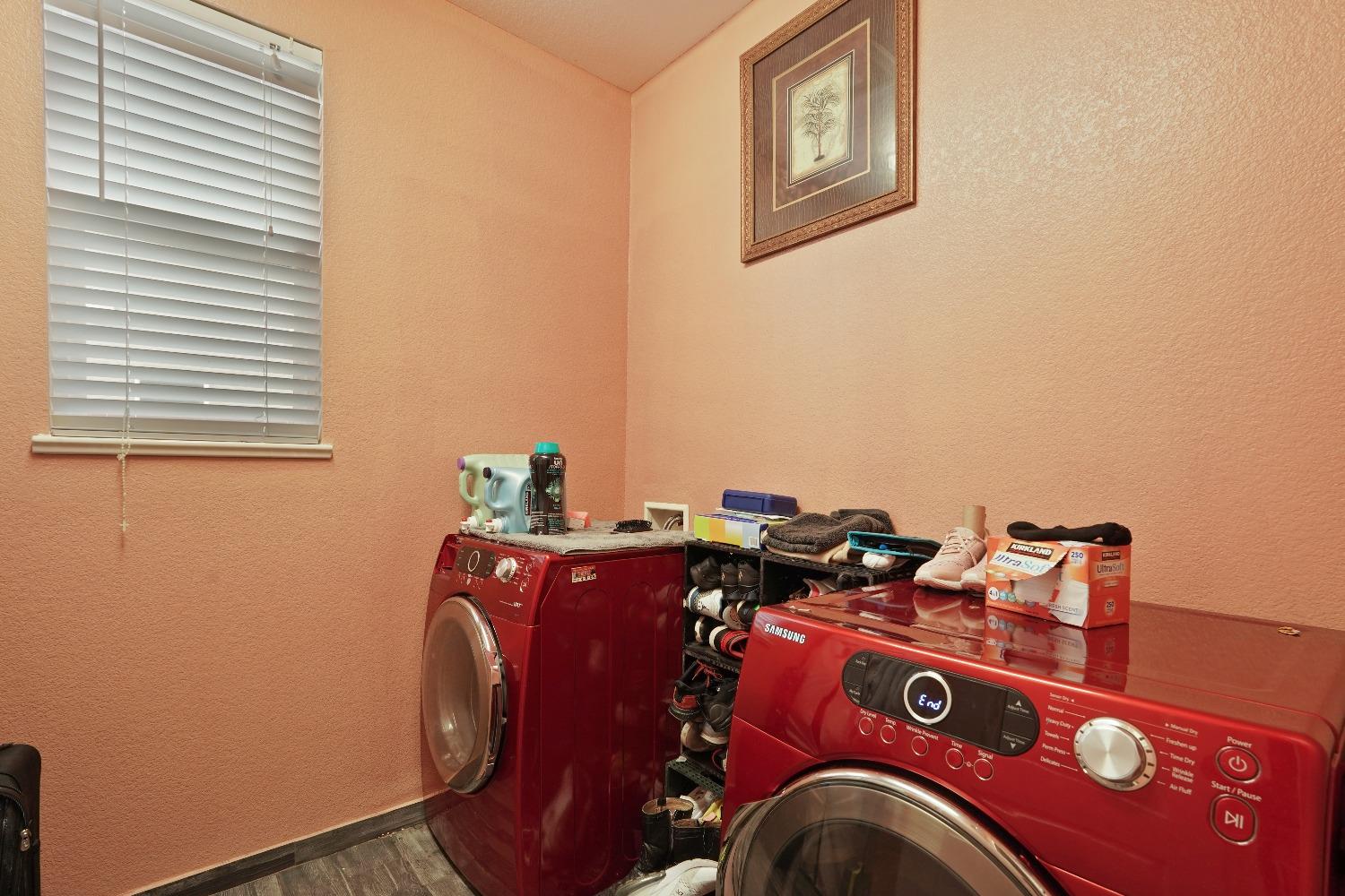 Detail Gallery Image 8 of 22 For 3515 Carly Dr, Stockton,  CA 95205 - 3 Beds | 2/1 Baths