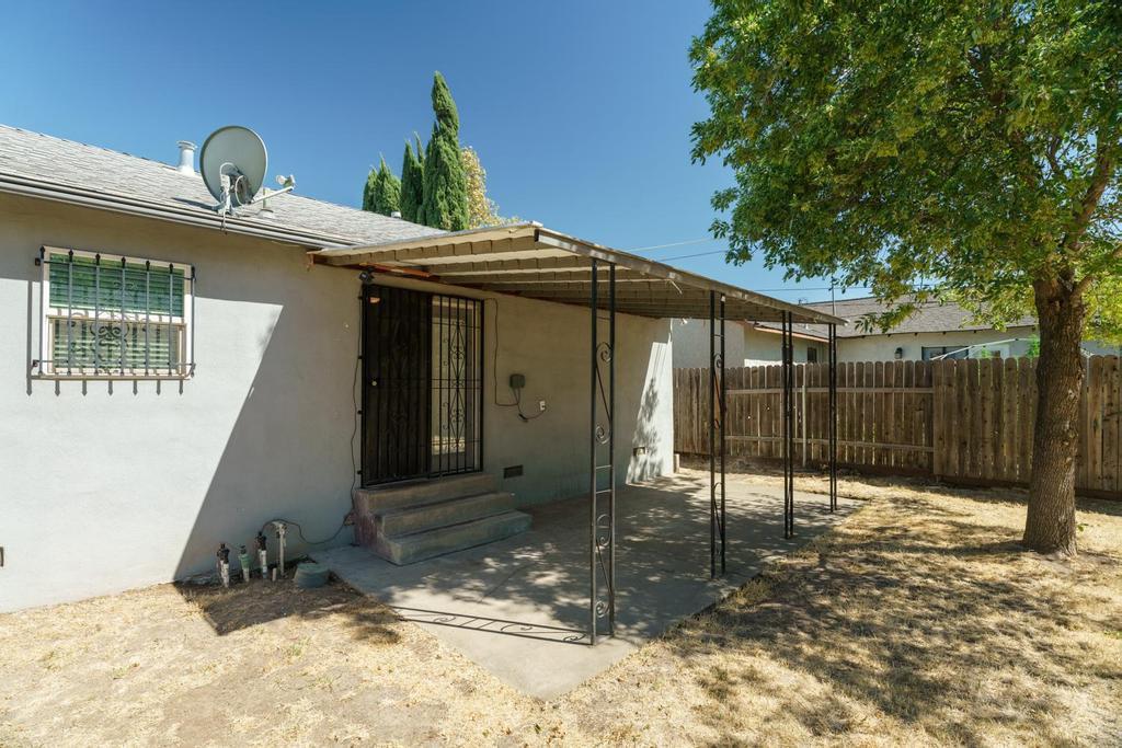 Detail Gallery Image 7 of 23 For 3913 Presidio St, Sacramento,  CA 95838 - 3 Beds | 1 Baths