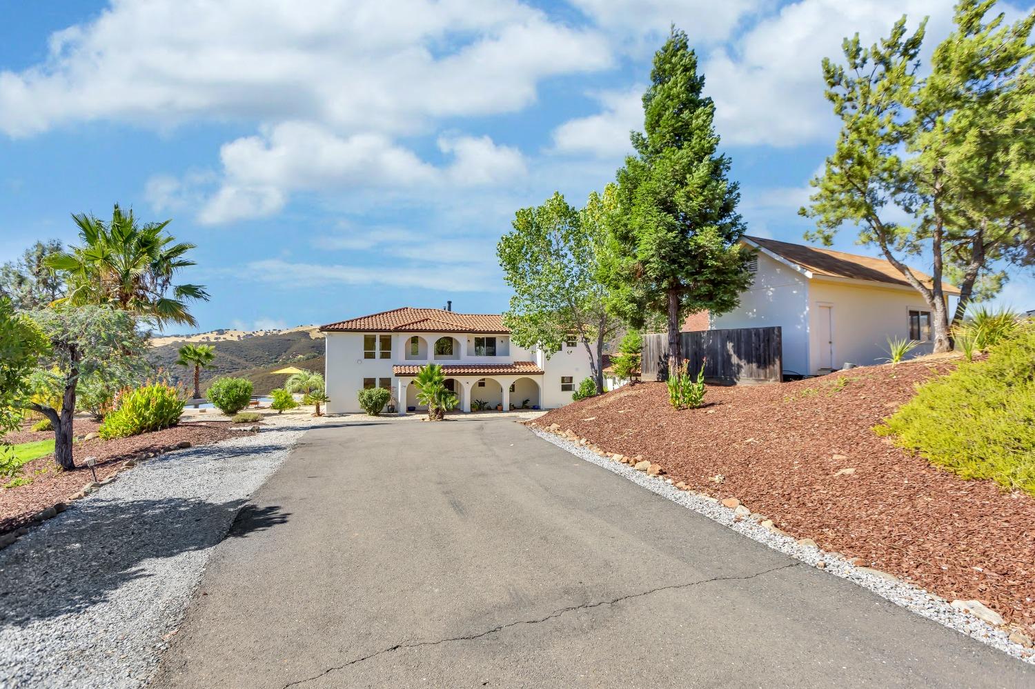 Detail Gallery Image 11 of 81 For 1745 Dorado Ridge Trail, El Dorado Hills,  CA 95762 - 4 Beds | 5 Baths