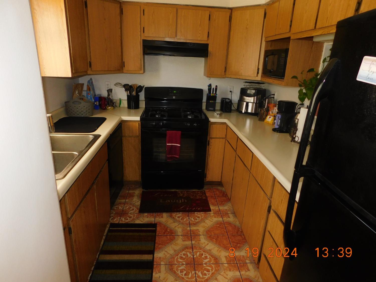 Photo #2: 224092960 Listing 