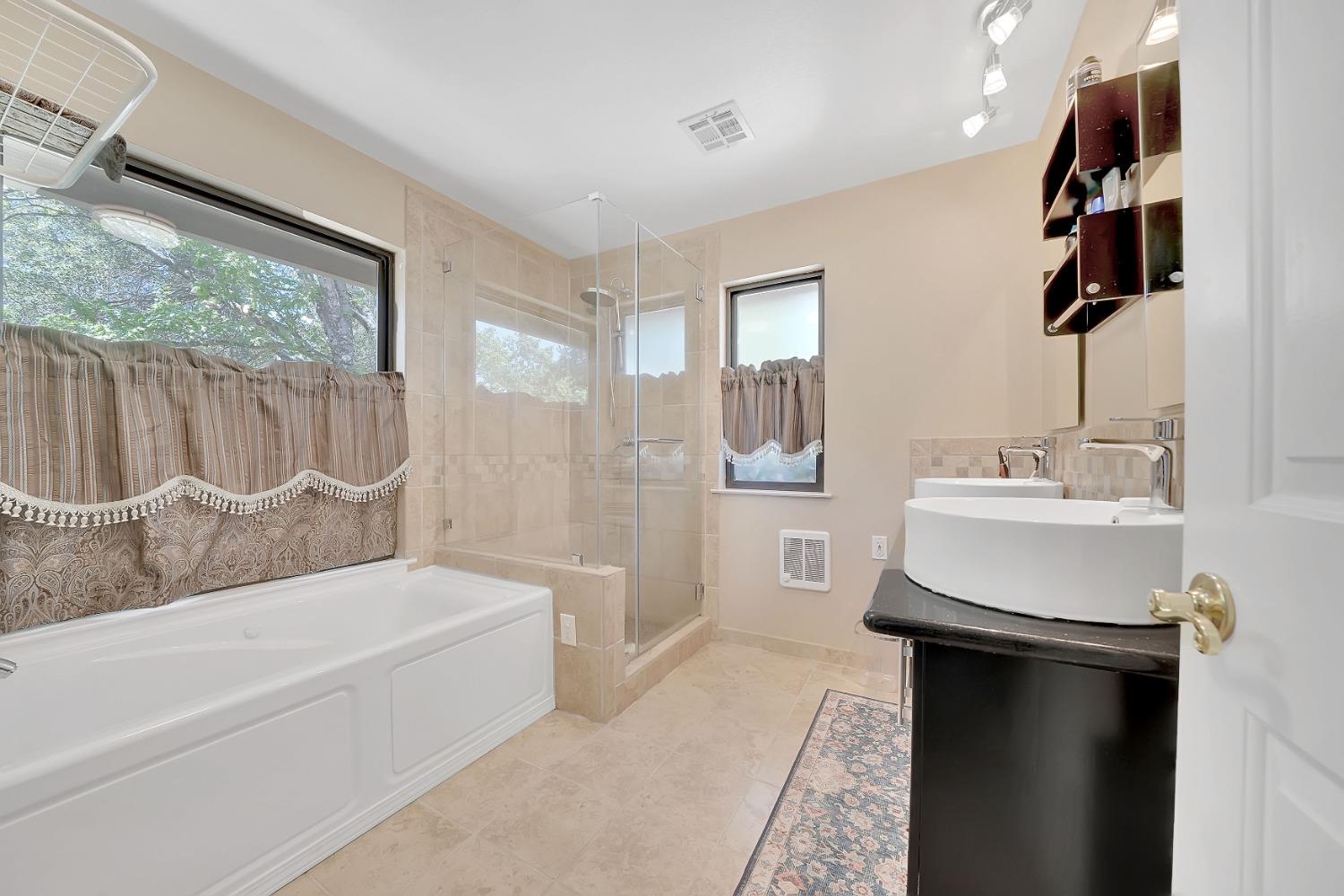 Detail Gallery Image 34 of 91 For 17747 View Terrace St, Jackson,  CA 95642 - 4 Beds | 4/1 Baths