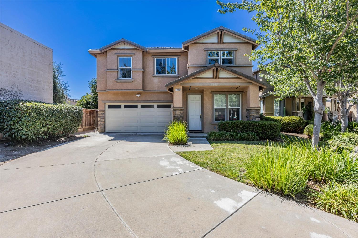 Detail Gallery Image 1 of 1 For 1223 Alder Creek Cir, San Leandro,  CA 94577 - 4 Beds | 2/1 Baths