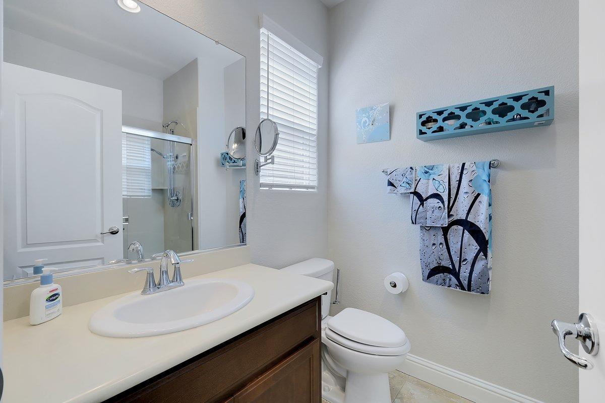 Detail Gallery Image 21 of 44 For 848 Calico Dr, Rocklin,  CA 95765 - 5 Beds | 3/1 Baths