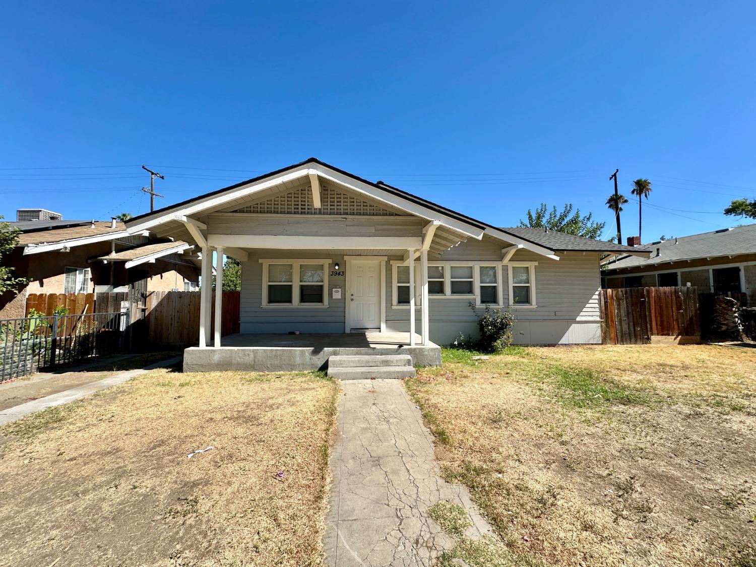 Detail Gallery Image 1 of 1 For 3943 E Verrue Ave, Fresno,  CA 93702 - 2 Beds | 1 Baths