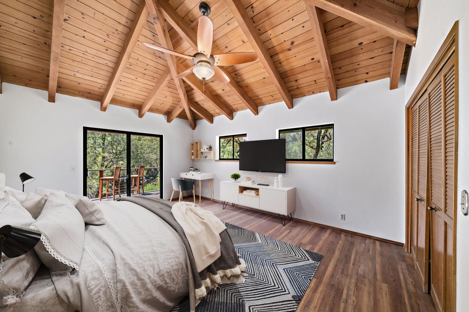 Detail Gallery Image 8 of 54 For 5650 Bucks Bar Rd, Placerville,  CA 95667 - 3 Beds | 2/1 Baths