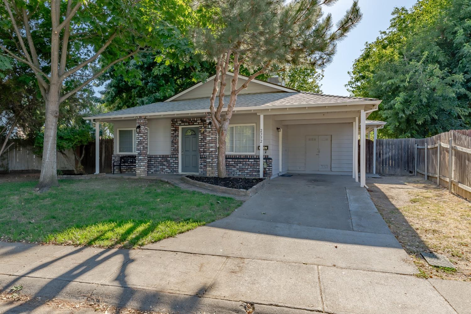 Detail Gallery Image 1 of 1 For 2332 Diablo St, West Sacramento,  CA 95691 - 3 Beds | 1 Baths