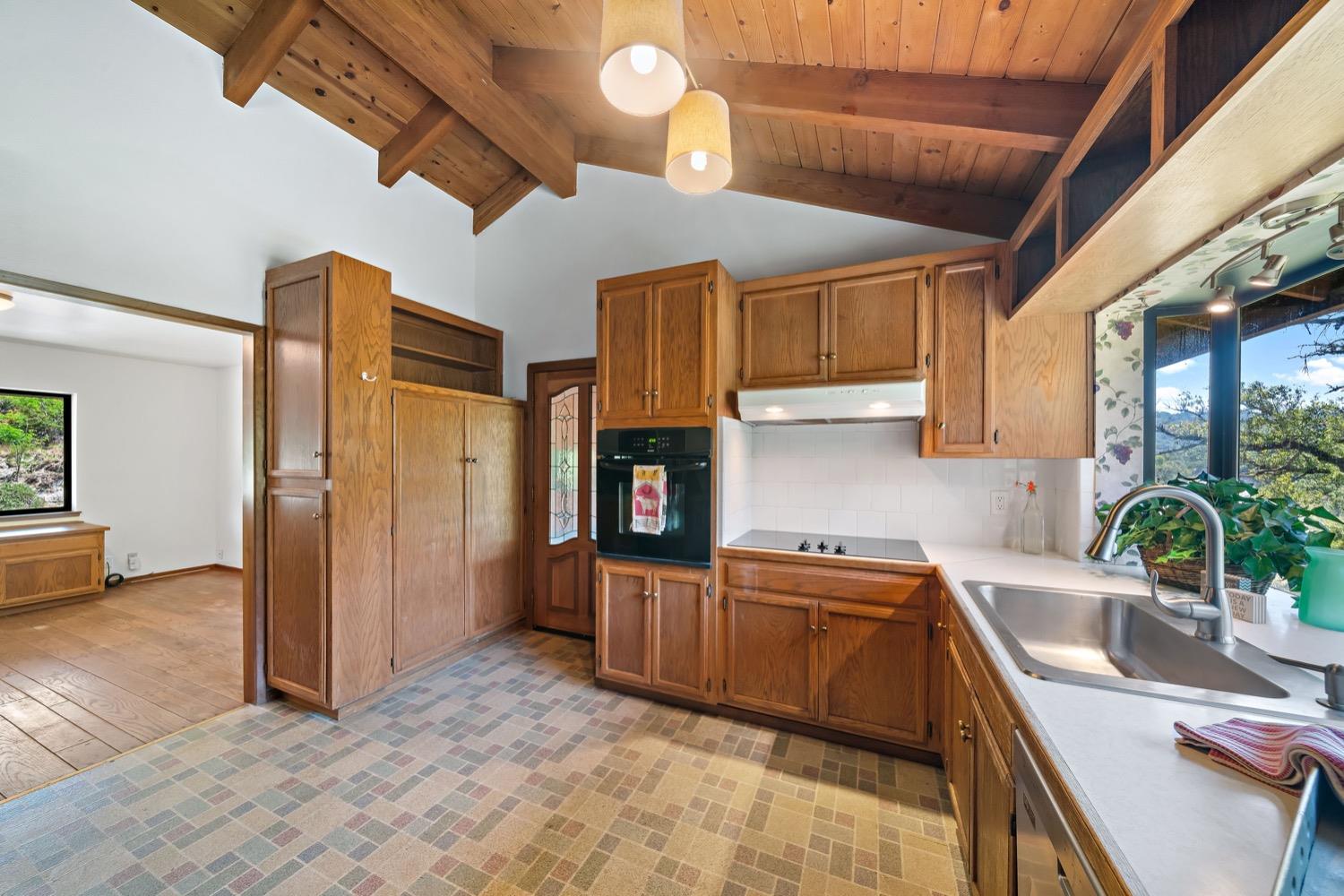 Detail Gallery Image 32 of 54 For 5650 Bucks Bar Rd, Placerville,  CA 95667 - 3 Beds | 2/1 Baths