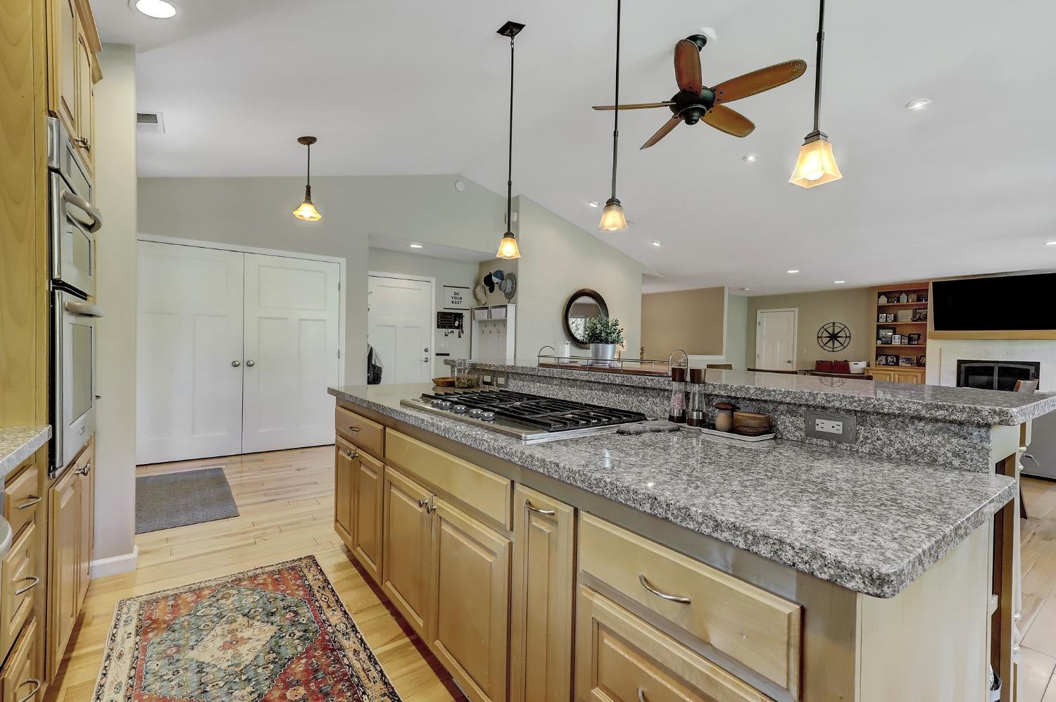 Detail Gallery Image 11 of 97 For 16967 Brewer Rd, Grass Valley,  CA 95949 - 3 Beds | 2/1 Baths