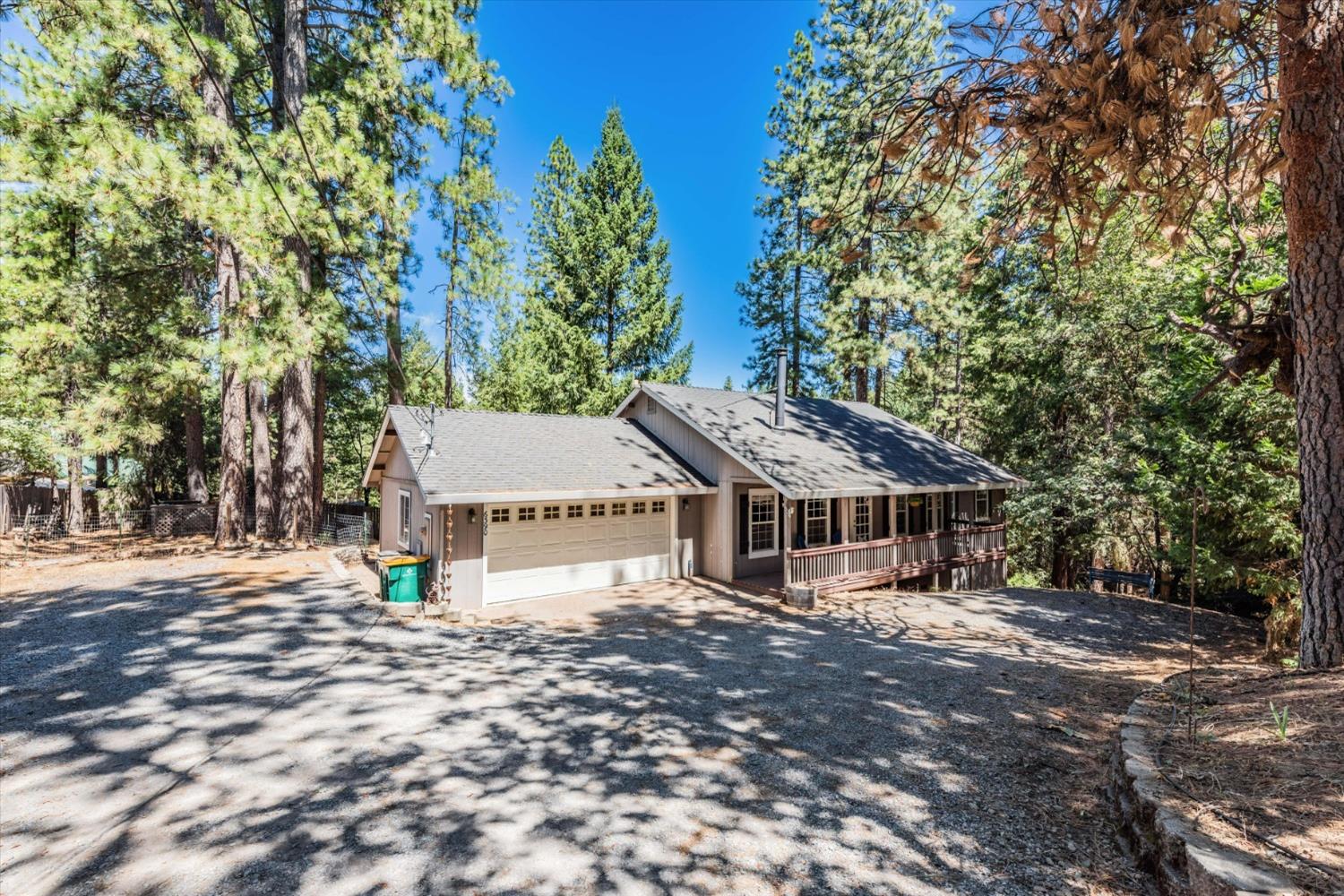 Detail Gallery Image 2 of 49 For 6390 Red Robin Rd, Placerville,  CA 95667 - 3 Beds | 2 Baths