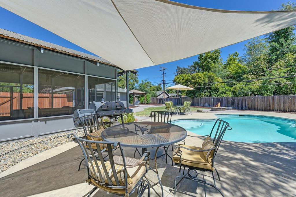 Detail Gallery Image 36 of 38 For 2544 Andrade Way, Sacramento,  CA 95821 - 3 Beds | 2 Baths