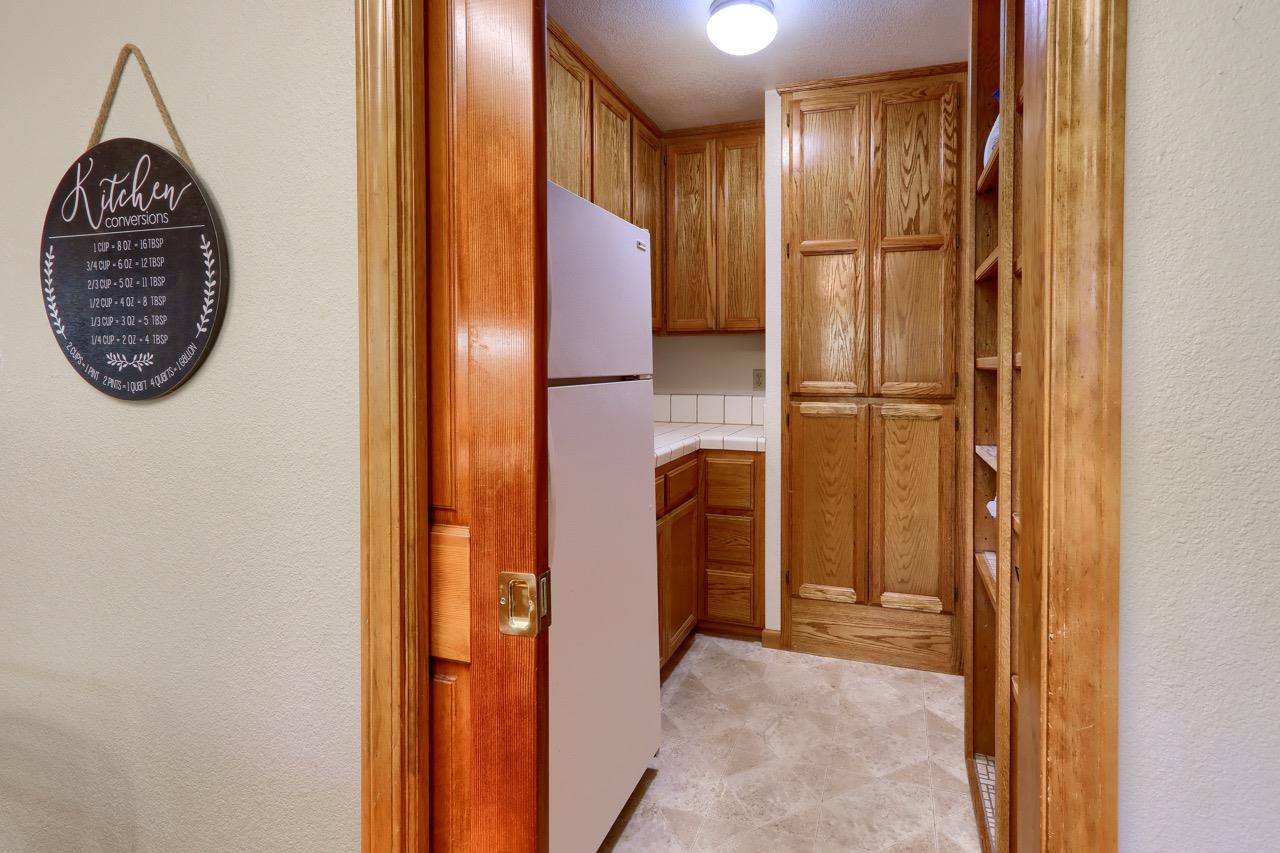 Detail Gallery Image 21 of 71 For 12639 Cresthaven Dr, Groveland,  CA 95321 - 3 Beds | 2/1 Baths