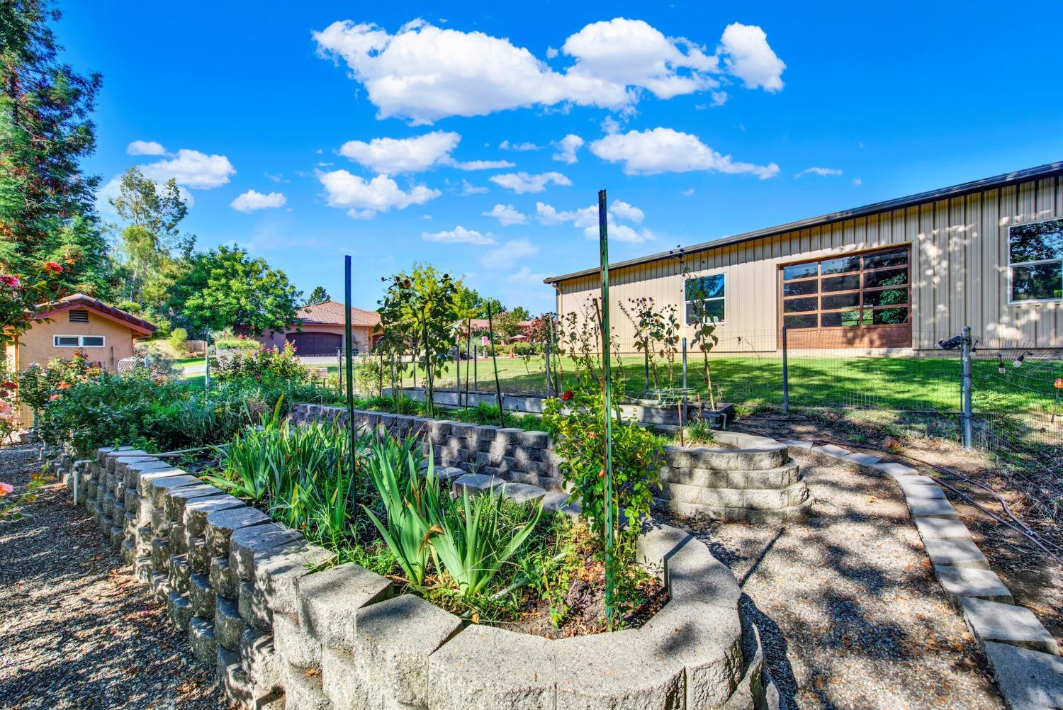 Detail Gallery Image 85 of 98 For 4149 Burnett Rd, Lincoln,  CA 95648 - 5 Beds | 5/1 Baths