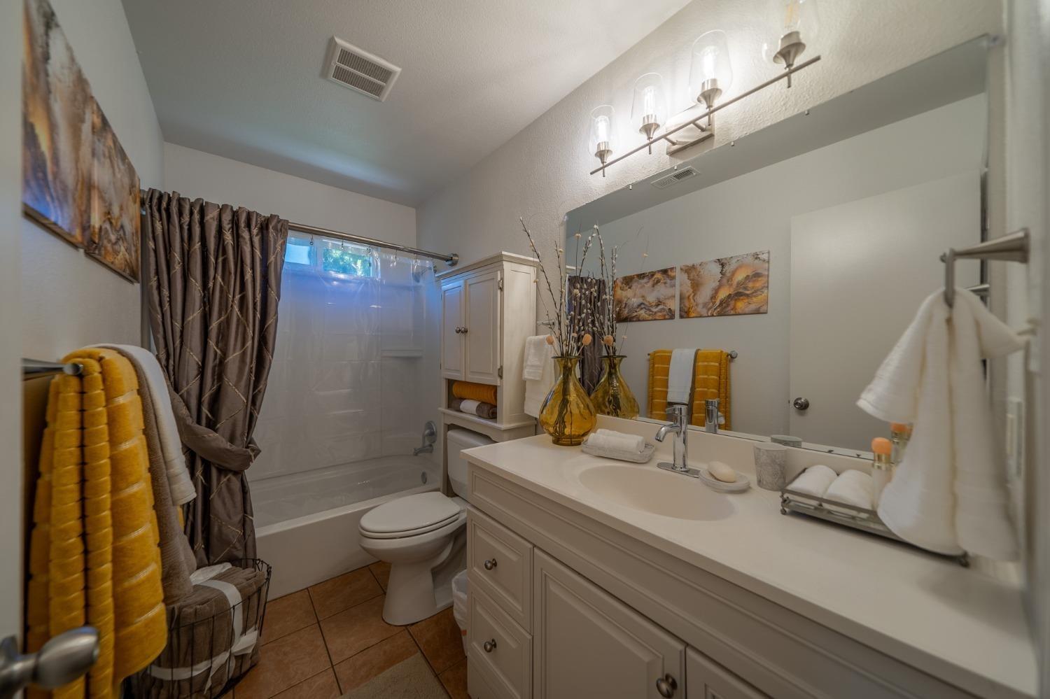 Detail Gallery Image 17 of 49 For 423 Alturas Ave, Stockton,  CA 95207 - 3 Beds | 2 Baths