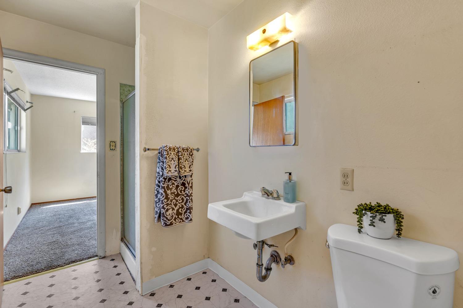 Detail Gallery Image 23 of 27 For 976 Granada Cir, Los Banos,  CA 93635 - 3 Beds | 2 Baths