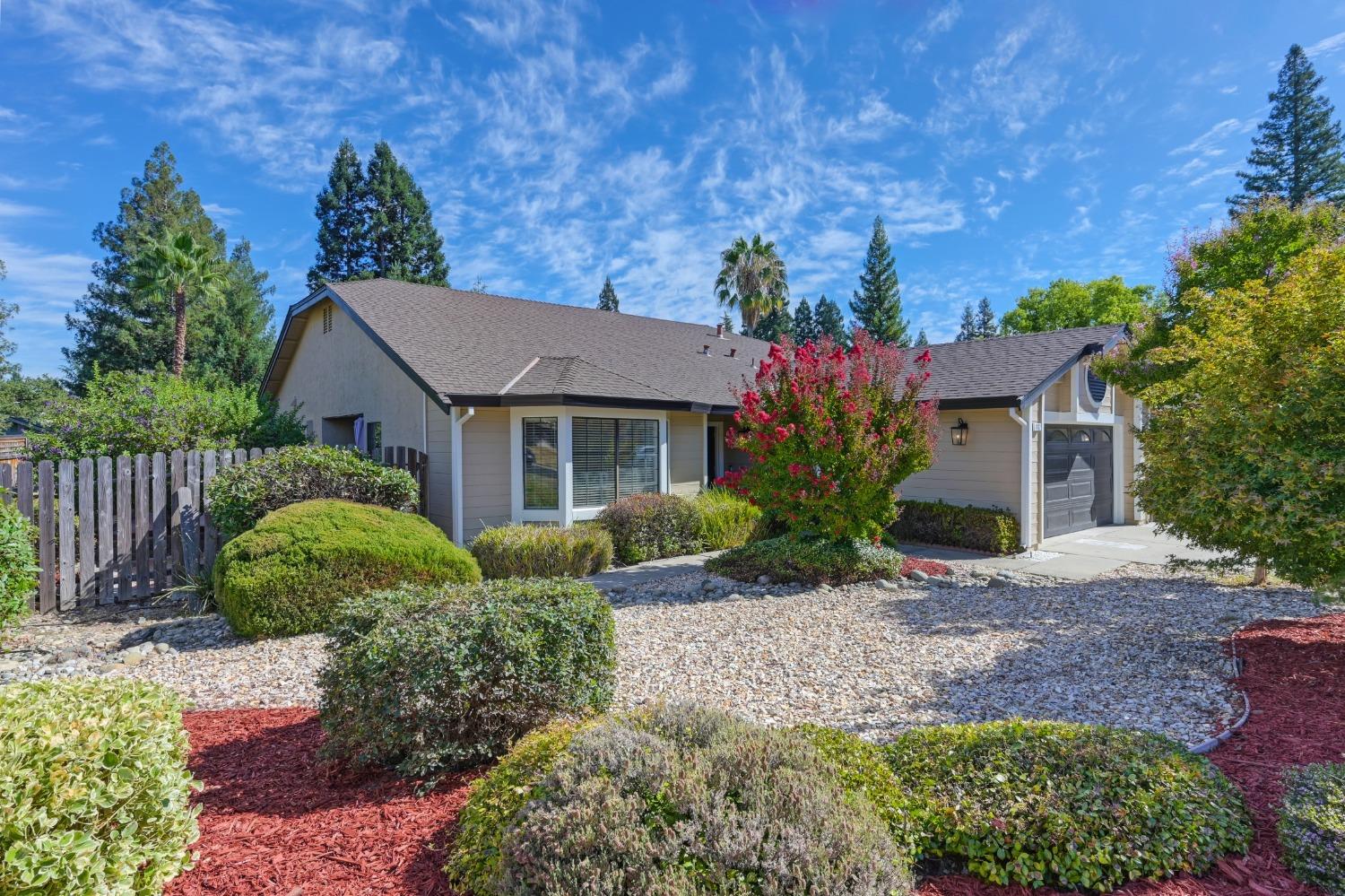 Detail Gallery Image 1 of 1 For 1402 Mcbride Dr, Roseville,  CA 95661 - 3 Beds | 2 Baths