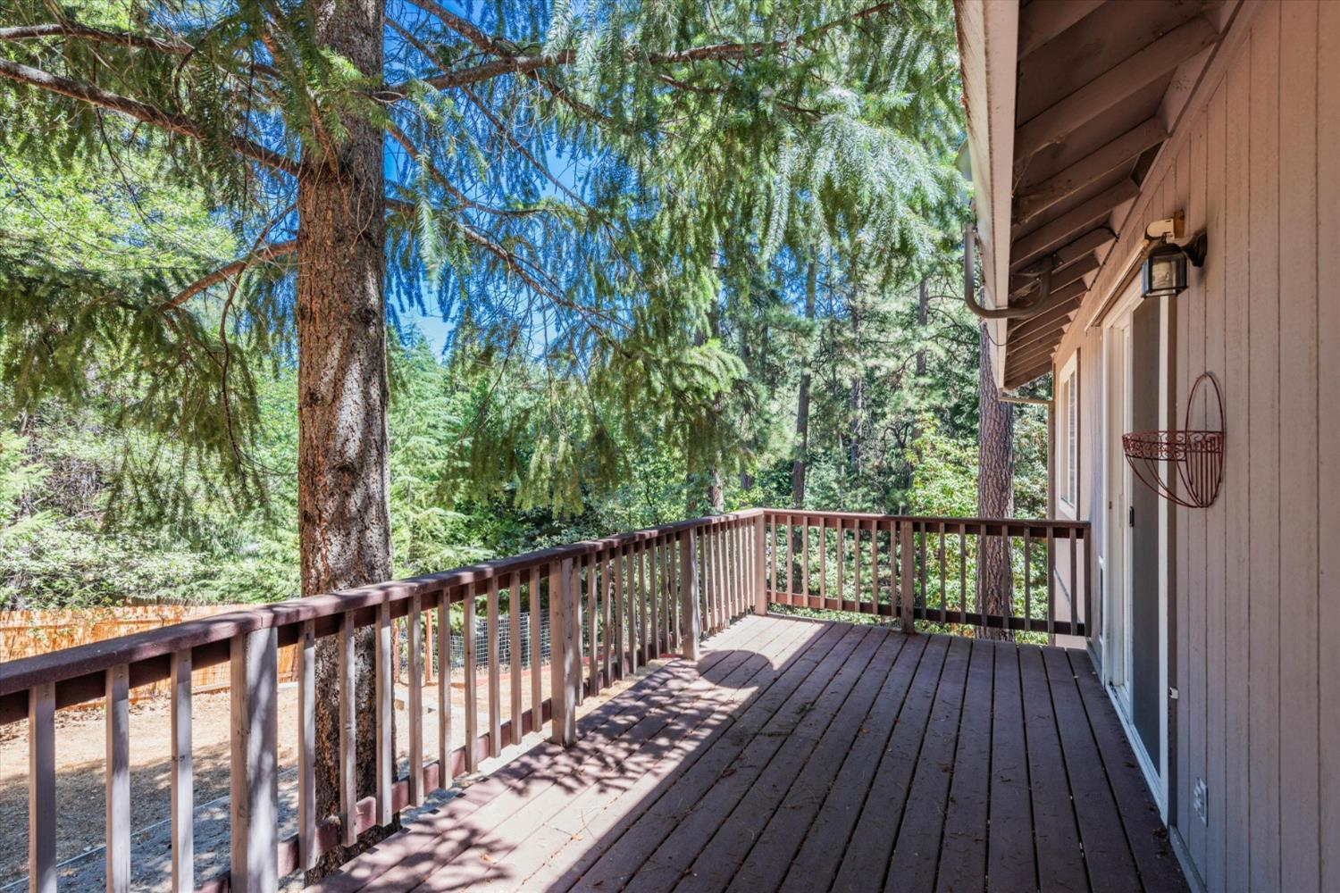 Detail Gallery Image 38 of 49 For 6390 Red Robin Rd, Placerville,  CA 95667 - 3 Beds | 2 Baths