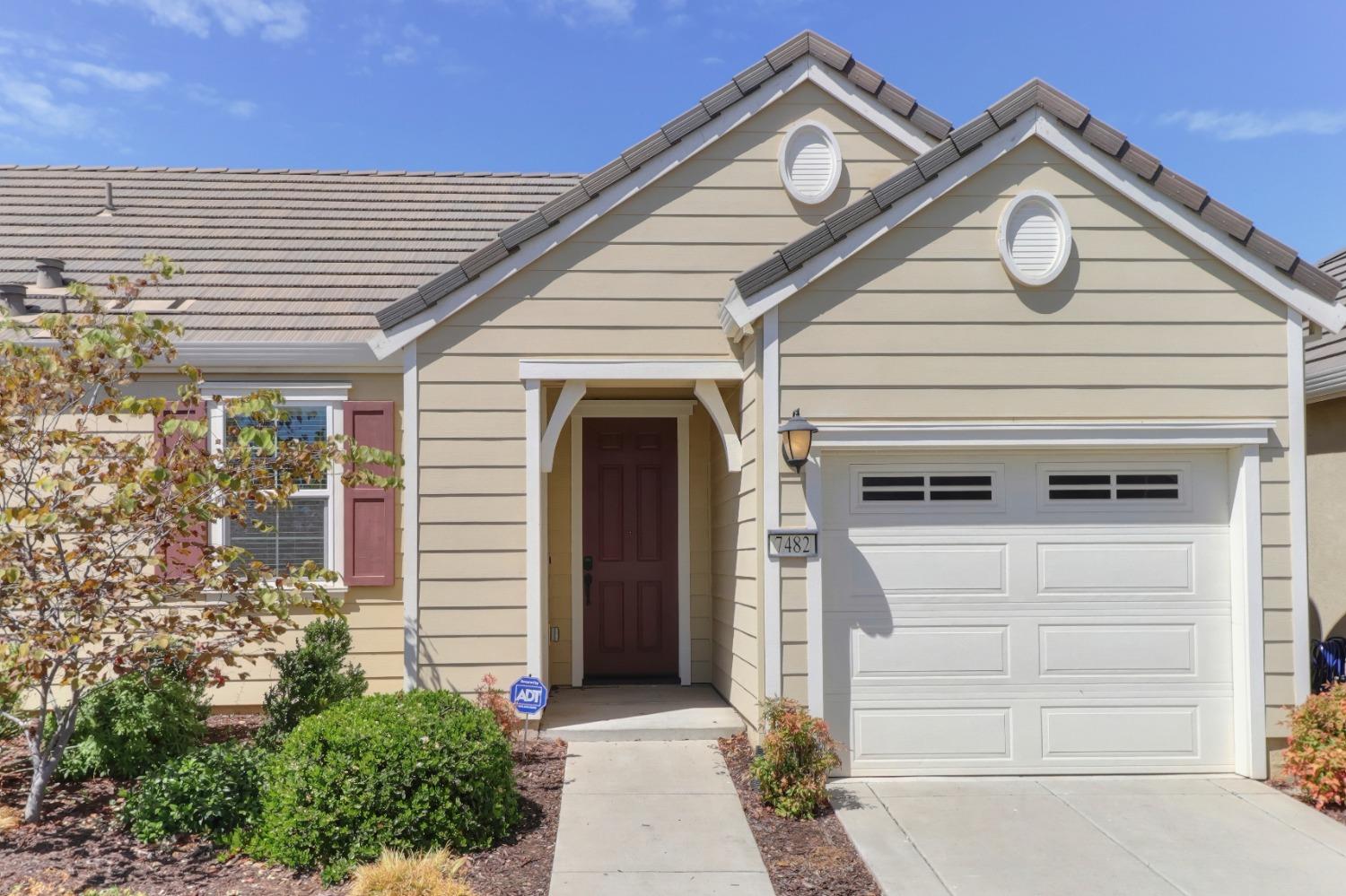 Detail Gallery Image 3 of 69 For 7482 Chevelle Way, Sacramento,  CA 95829 - 2 Beds | 2 Baths