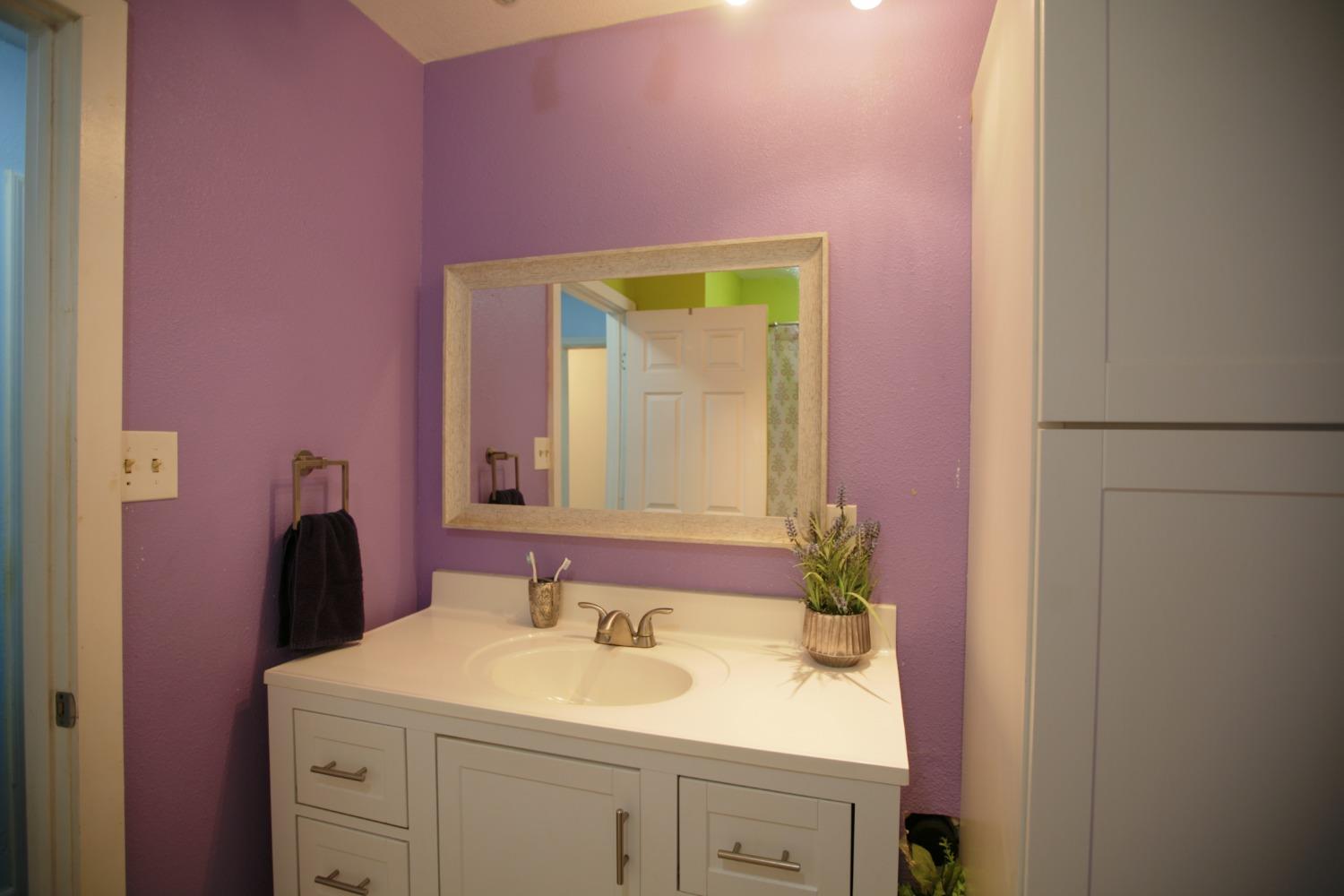 Detail Gallery Image 12 of 23 For 1162 W El Camino Ave, Sacramento,  CA 95833 - 3 Beds | 2 Baths