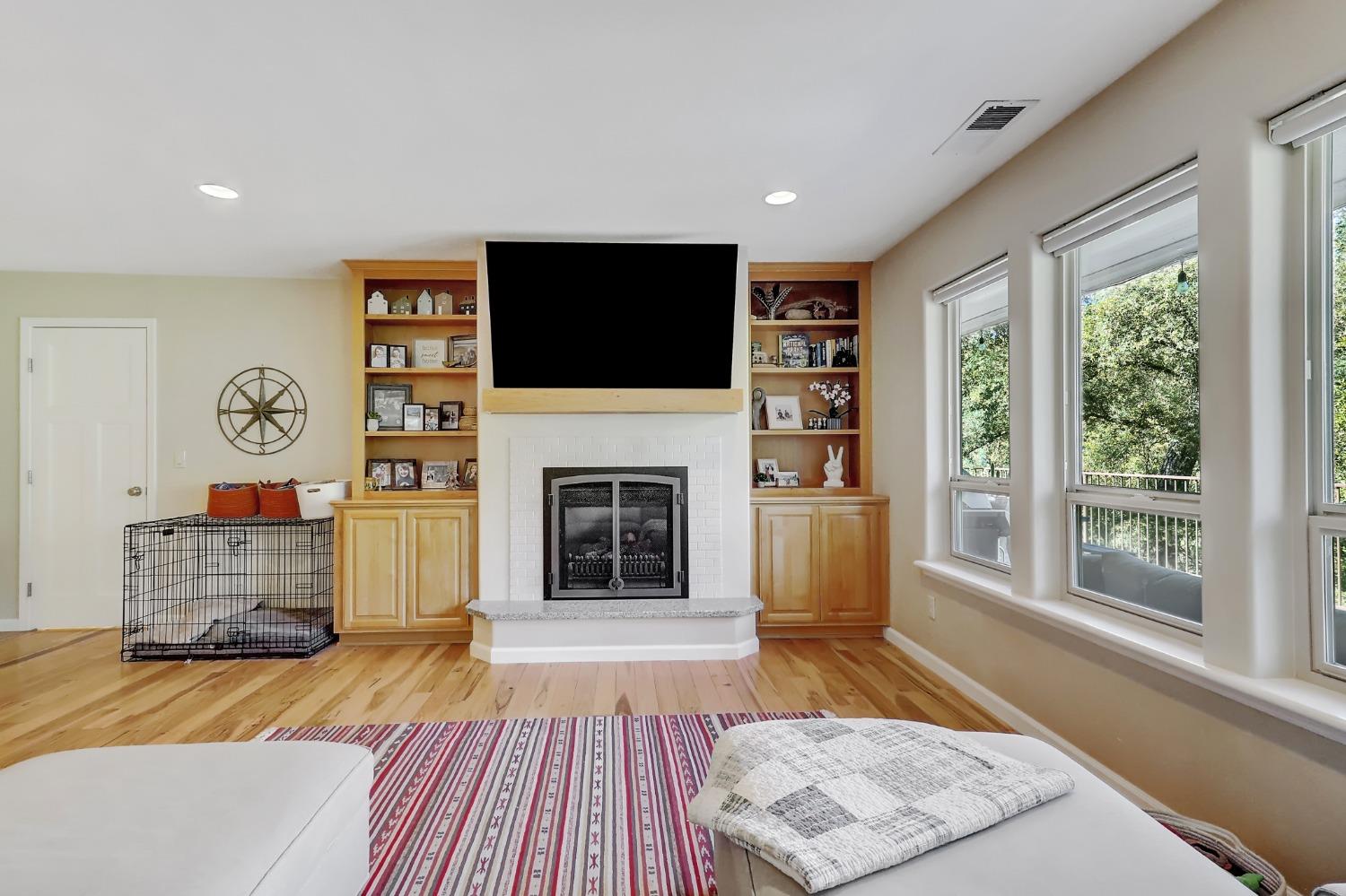 Detail Gallery Image 20 of 97 For 16967 Brewer Rd, Grass Valley,  CA 95949 - 3 Beds | 2/1 Baths