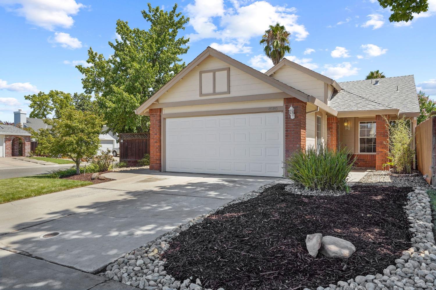 Detail Gallery Image 1 of 1 For 8185 Bantry Ct, Sacramento,  CA 95829 - 3 Beds | 2 Baths