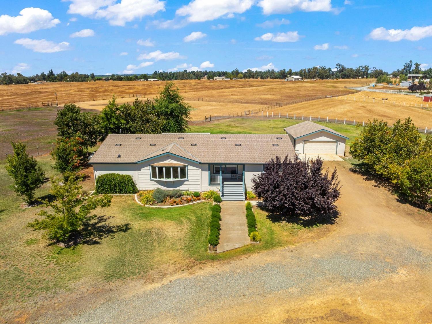 Detail Gallery Image 2 of 67 For 13505 Montfort Ave, Herald,  CA 95638 - 3 Beds | 2 Baths