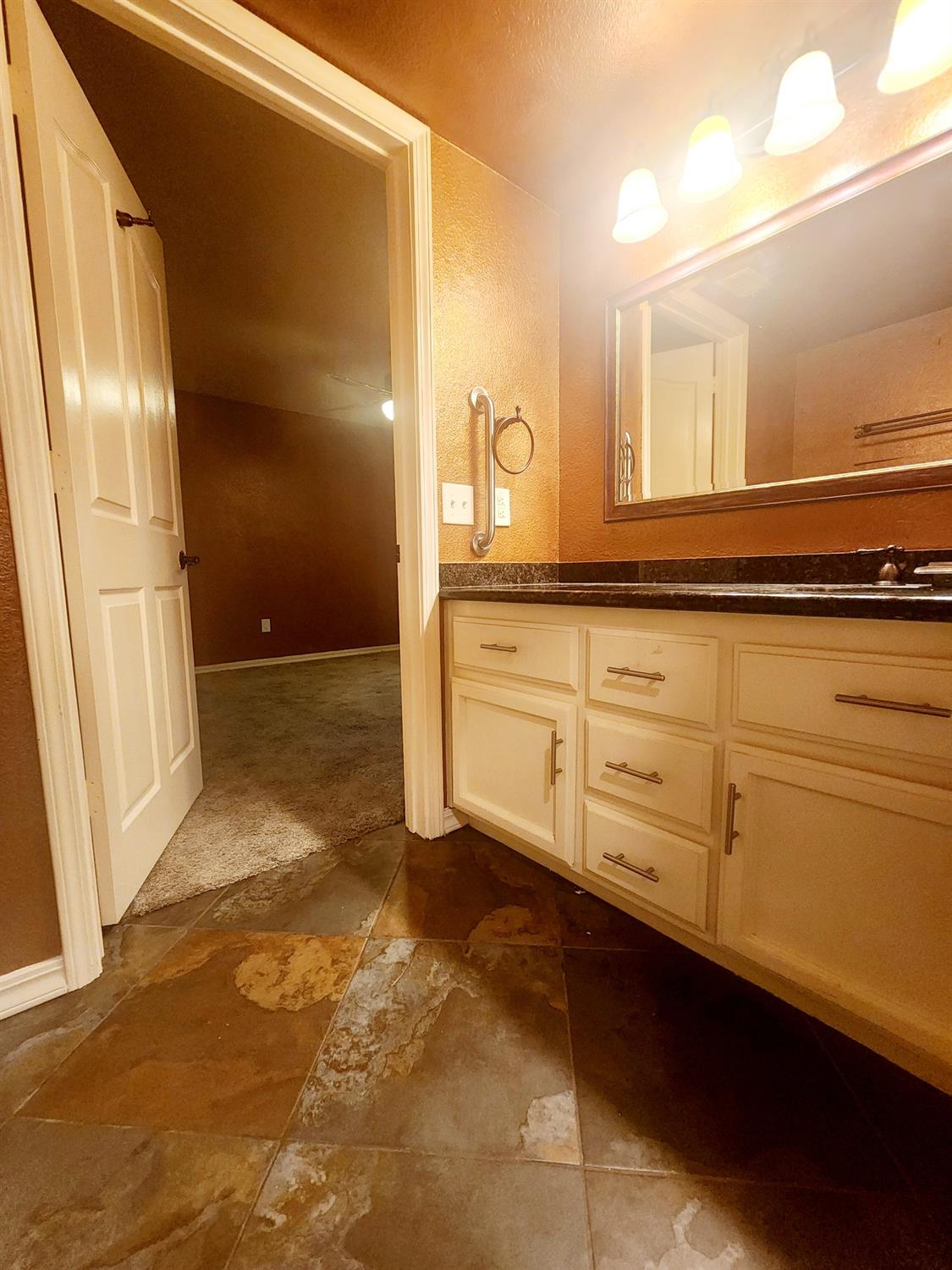 Detail Gallery Image 18 of 23 For 4830 Dover Ln #309,  Sacramento,  CA 95842 - 3 Beds | 2 Baths