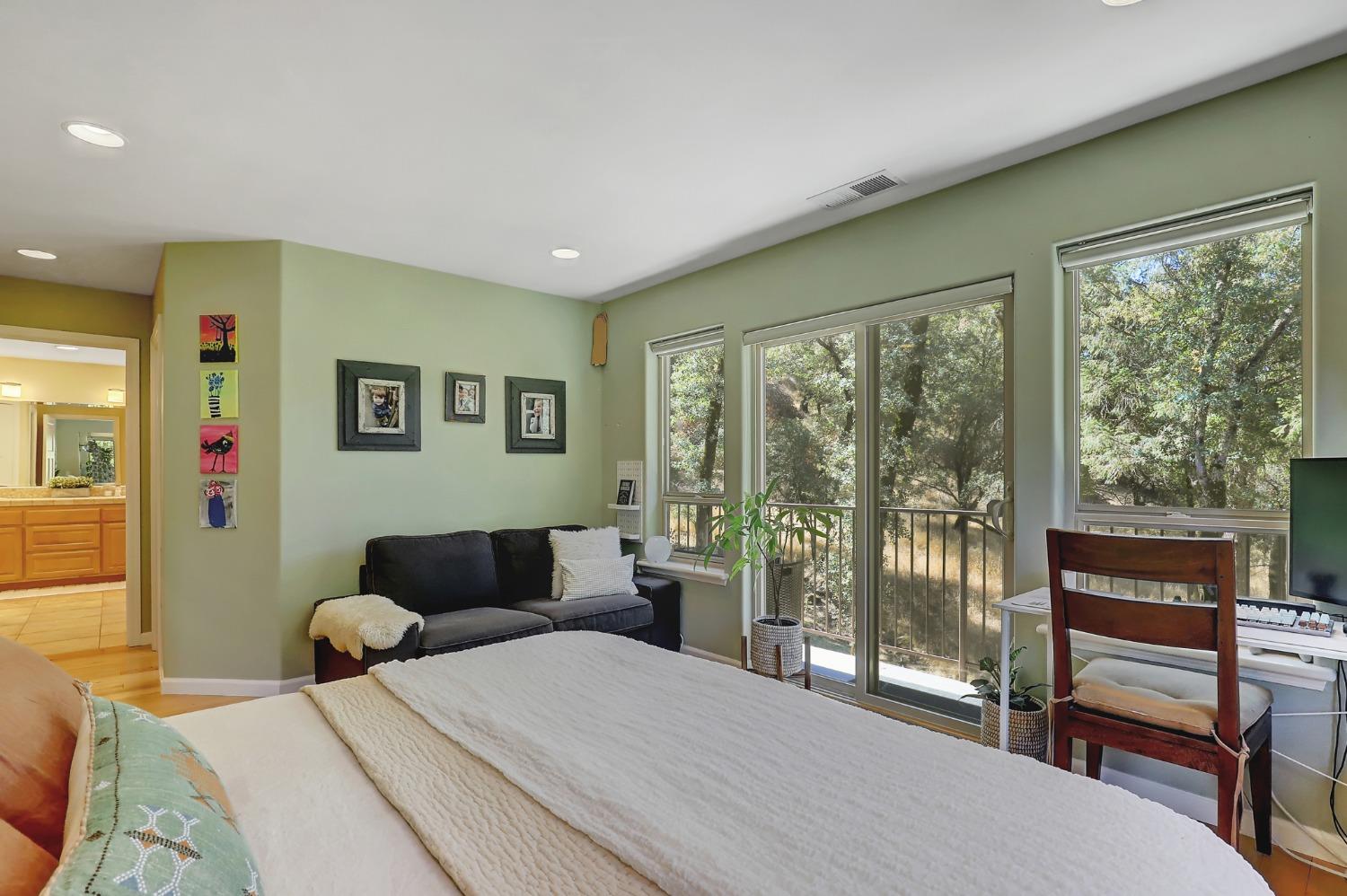 Detail Gallery Image 25 of 97 For 16967 Brewer Rd, Grass Valley,  CA 95949 - 3 Beds | 2/1 Baths