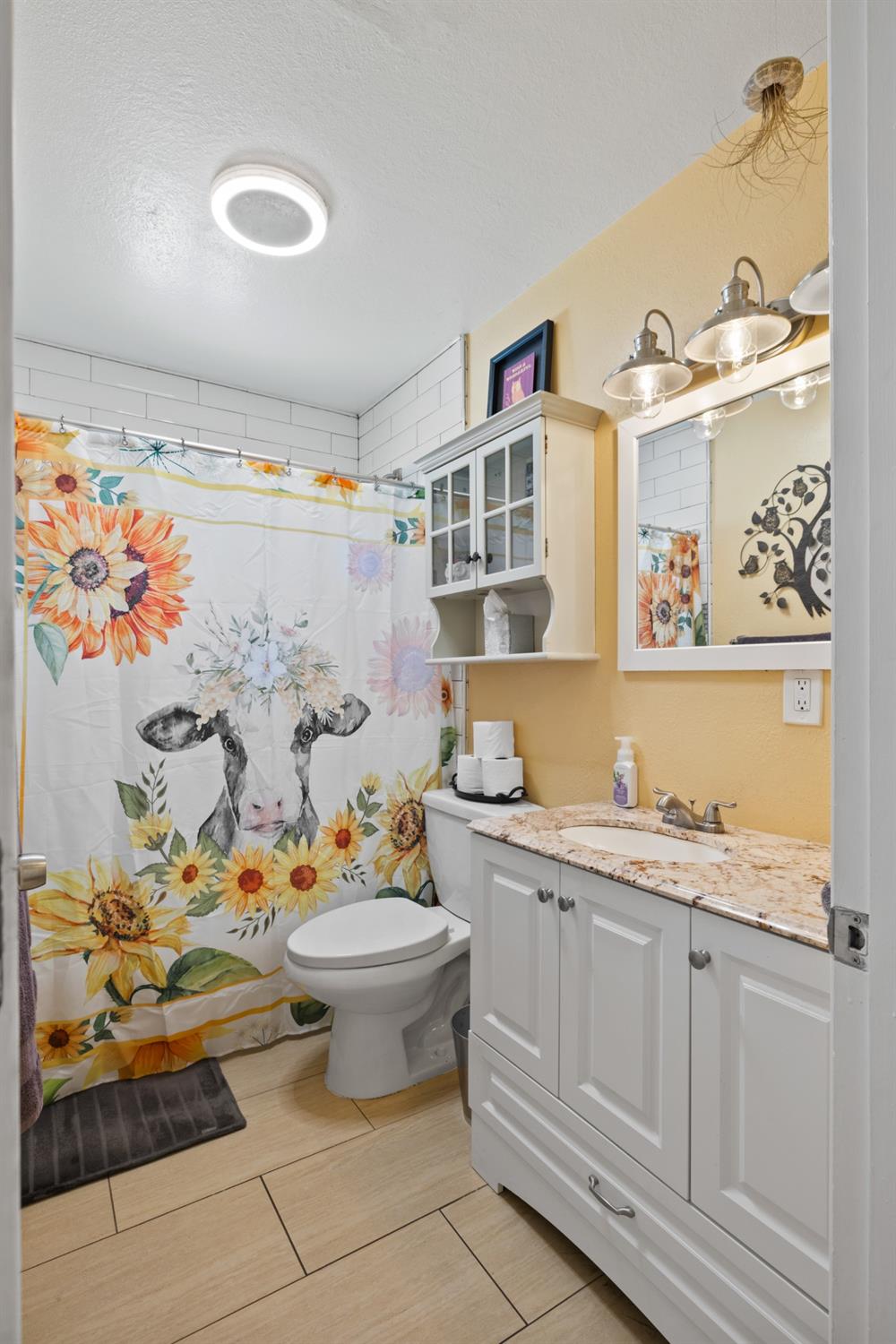 Detail Gallery Image 17 of 37 For 2306 Thores St, Rancho Cordova,  CA 95670 - 3 Beds | 2 Baths