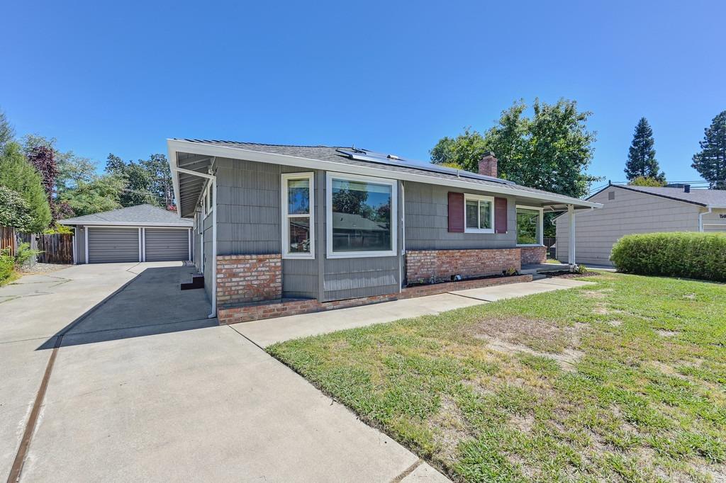 Detail Gallery Image 1 of 38 For 2544 Andrade Way, Sacramento,  CA 95821 - 3 Beds | 2 Baths