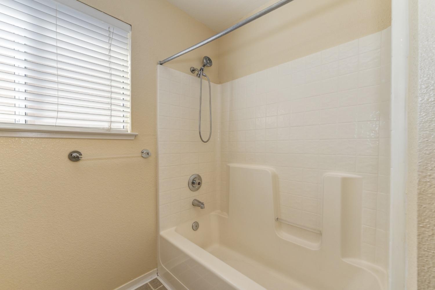 Detail Gallery Image 36 of 45 For 1707 Poppy Dr, Rocklin,  CA 95765 - 3 Beds | 2/1 Baths