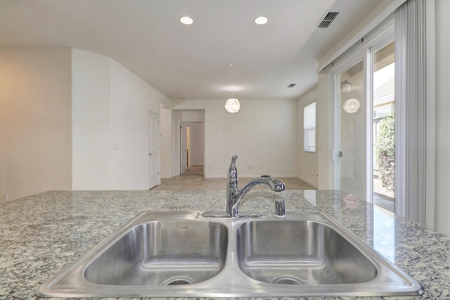 Detail Gallery Image 23 of 69 For 7482 Chevelle Way, Sacramento,  CA 95829 - 2 Beds | 2 Baths