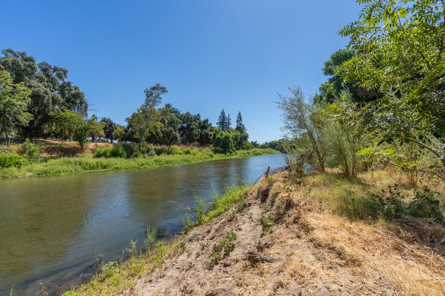 Detail Gallery Image 27 of 32 For 1305 River Rd, Modesto,  CA 95351 - 4 Beds | 2 Baths