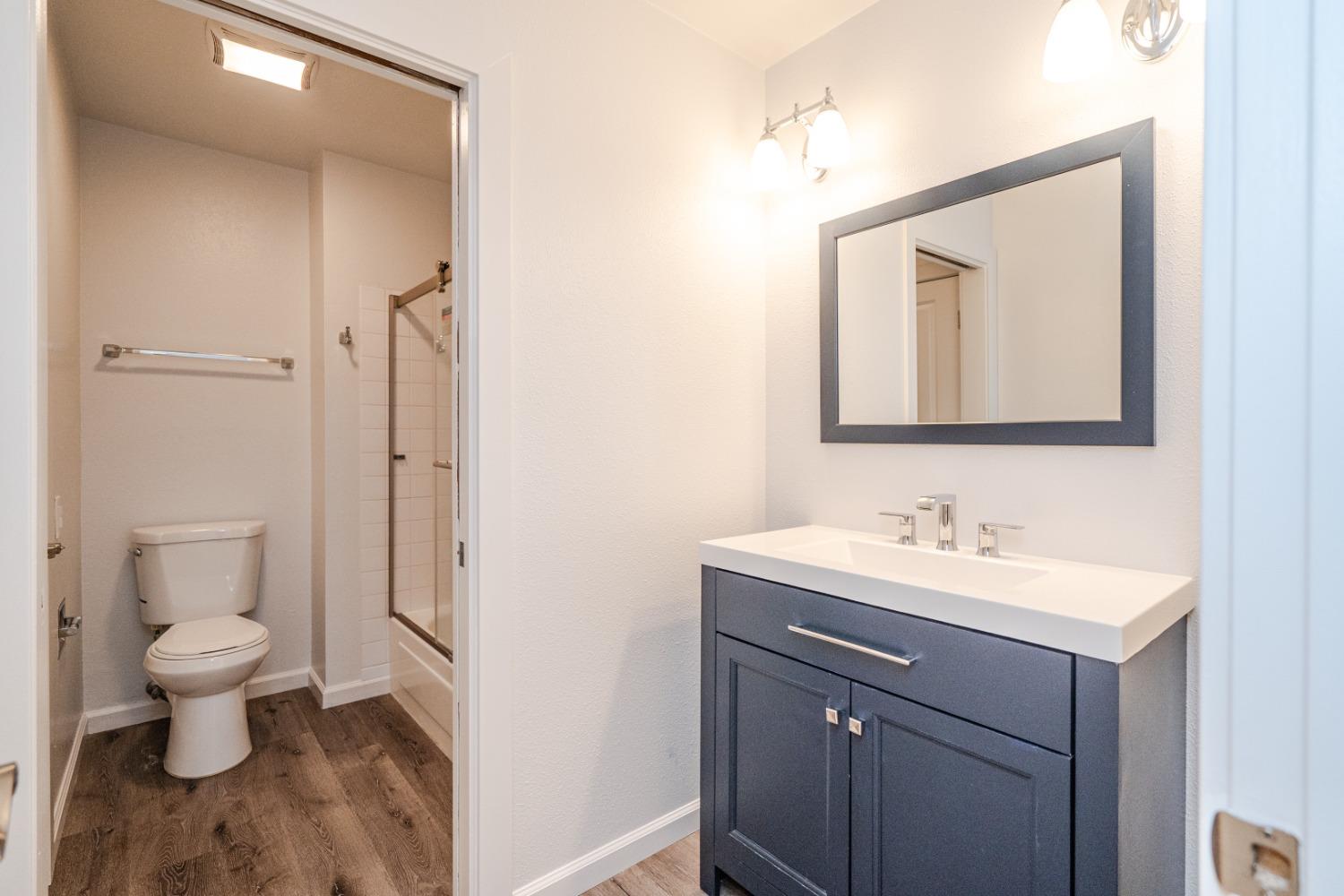 Detail Gallery Image 17 of 28 For 2290 Woodside Ln #2,  Sacramento,  CA 95825 - 2 Beds | 1/1 Baths