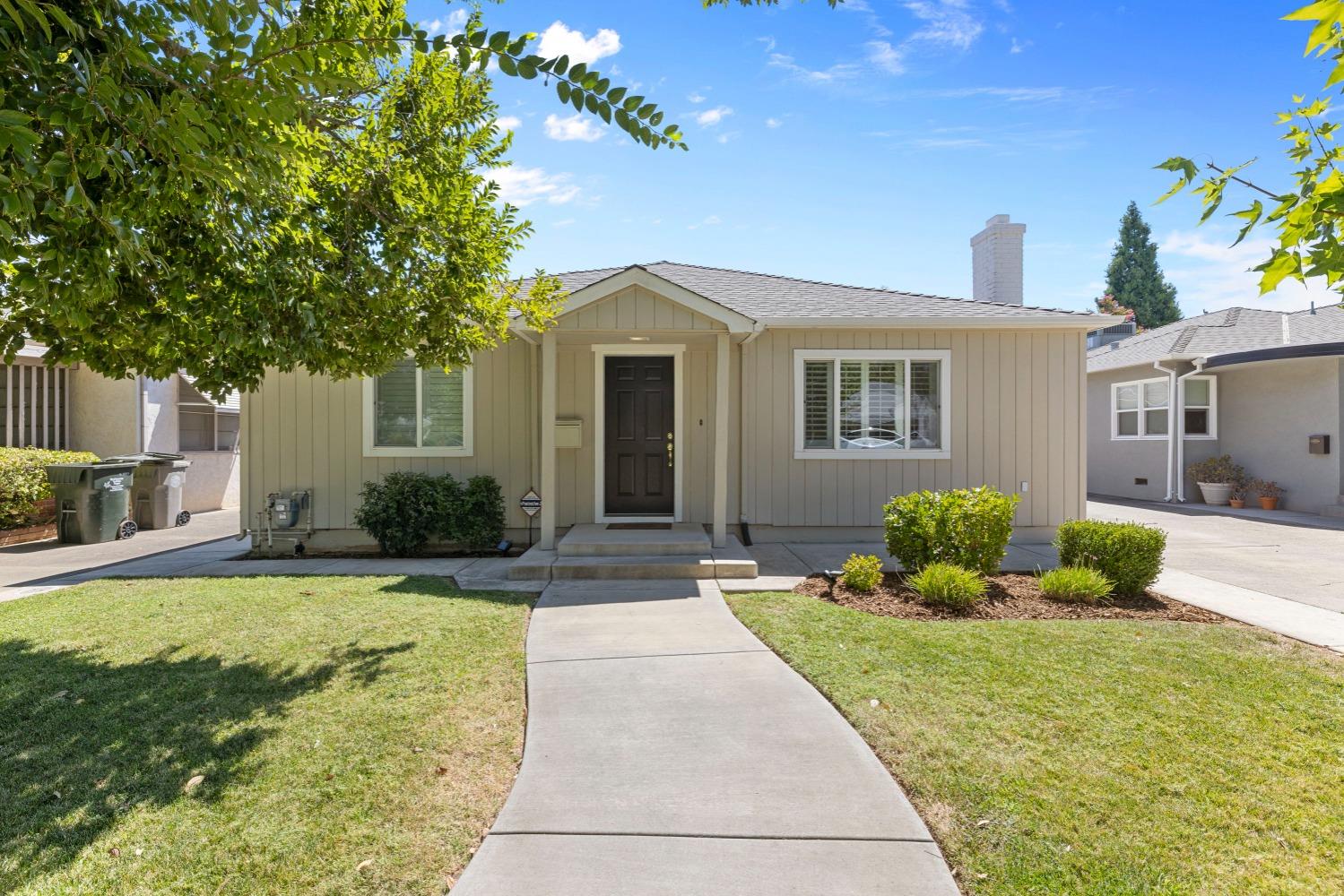 Detail Gallery Image 1 of 1 For 1309 58th St, Sacramento,  CA 95819 - 3 Beds | 2 Baths