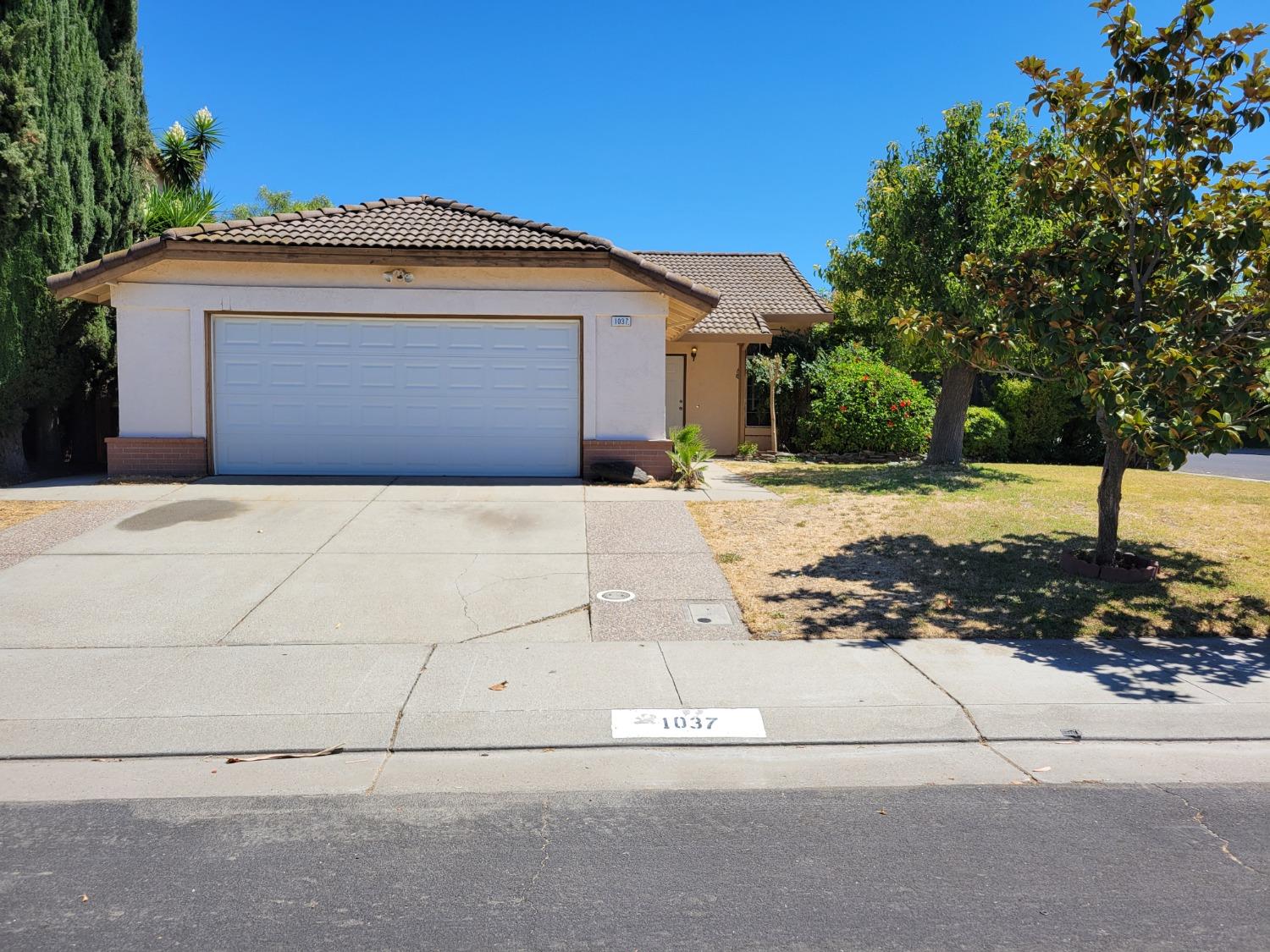 Detail Gallery Image 55 of 57 For 1037 Klemeyer Cir, Stockton,  CA 95206 - 4 Beds | 2 Baths