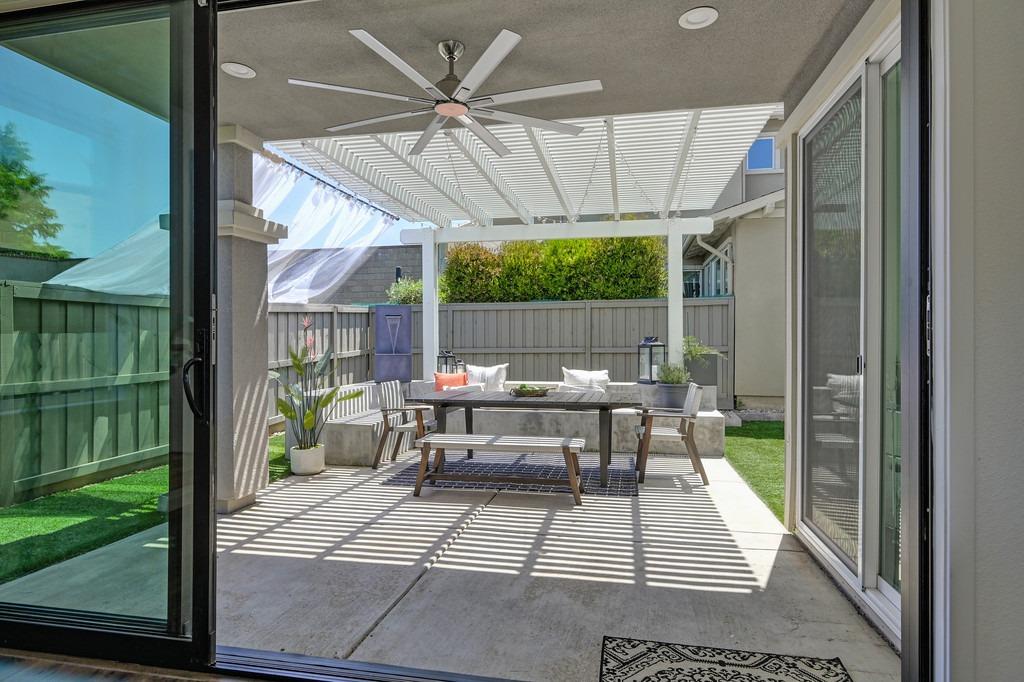 Detail Gallery Image 59 of 89 For 3616 Troy Dalton St, Sacramento,  CA 95816 - 3 Beds | 3/1 Baths