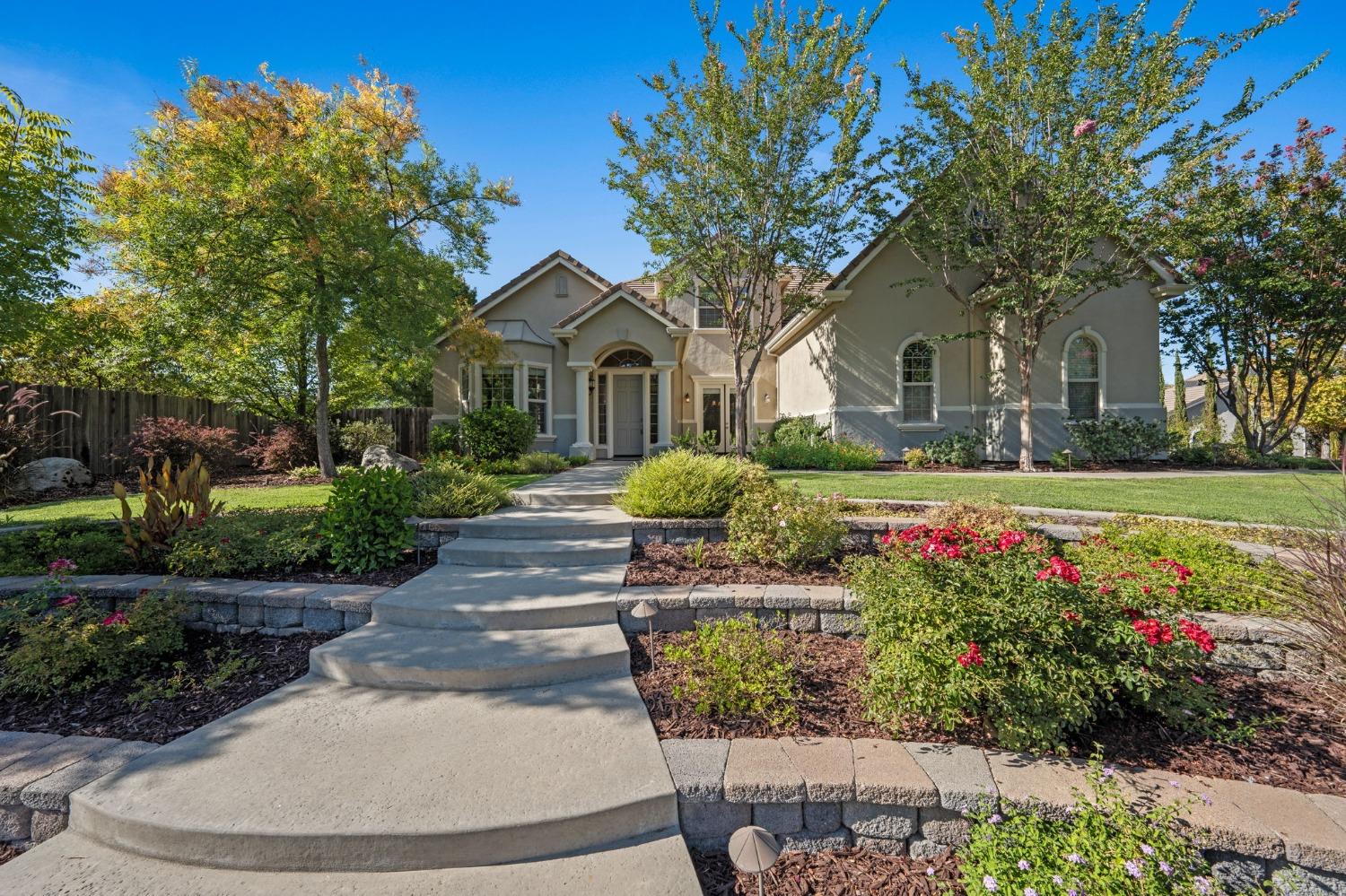 Detail Gallery Image 1 of 1 For 4611 Bedford Ct, Rocklin,  CA 95677 - 5 Beds | 3 Baths