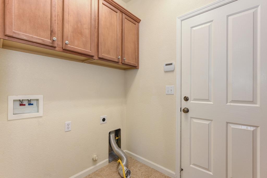 Detail Gallery Image 22 of 42 For 11974 Mandolin Way, Rancho Cordova,  CA 95742 - 4 Beds | 2/1 Baths