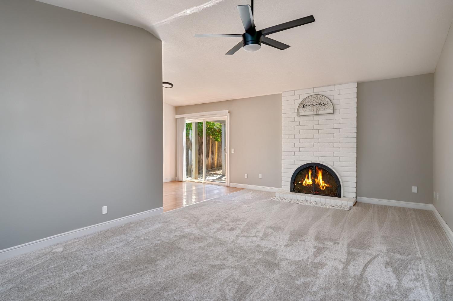 Detail Gallery Image 7 of 32 For 11016 Gingerwood Way, Rancho Cordova,  CA 95670 - 3 Beds | 2 Baths