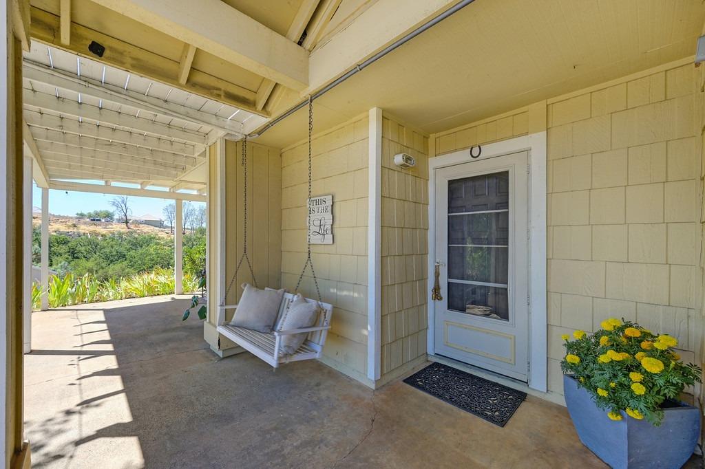 Detail Gallery Image 11 of 89 For 1981 Sweet Valley Rd, El Dorado Hills,  CA 95762 - 3 Beds | 2/1 Baths