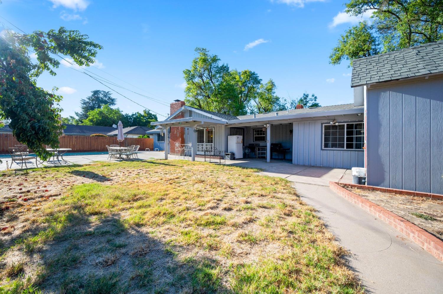 Detail Gallery Image 25 of 28 For 1138 Fordham Ave, Modesto,  CA 95350 - 3 Beds | 2 Baths