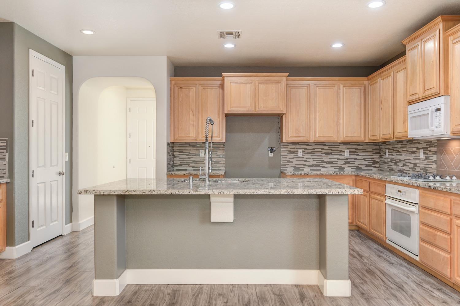 Detail Gallery Image 25 of 61 For 4129 Big Meadow Way, Rancho Cordova,  CA 95742 - 4 Beds | 2 Baths