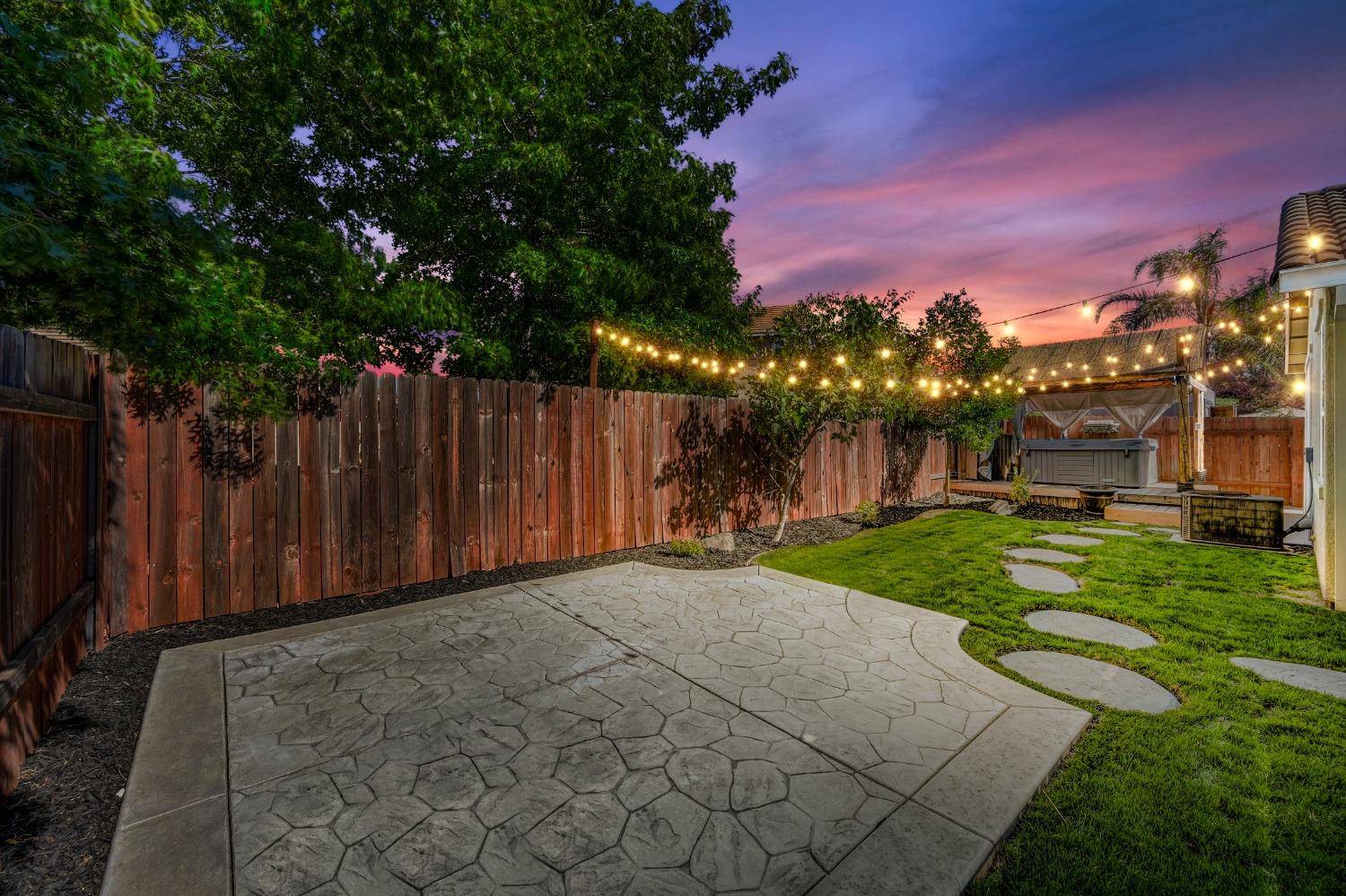 Detail Gallery Image 7 of 61 For 4129 Big Meadow Way, Rancho Cordova,  CA 95742 - 4 Beds | 2 Baths